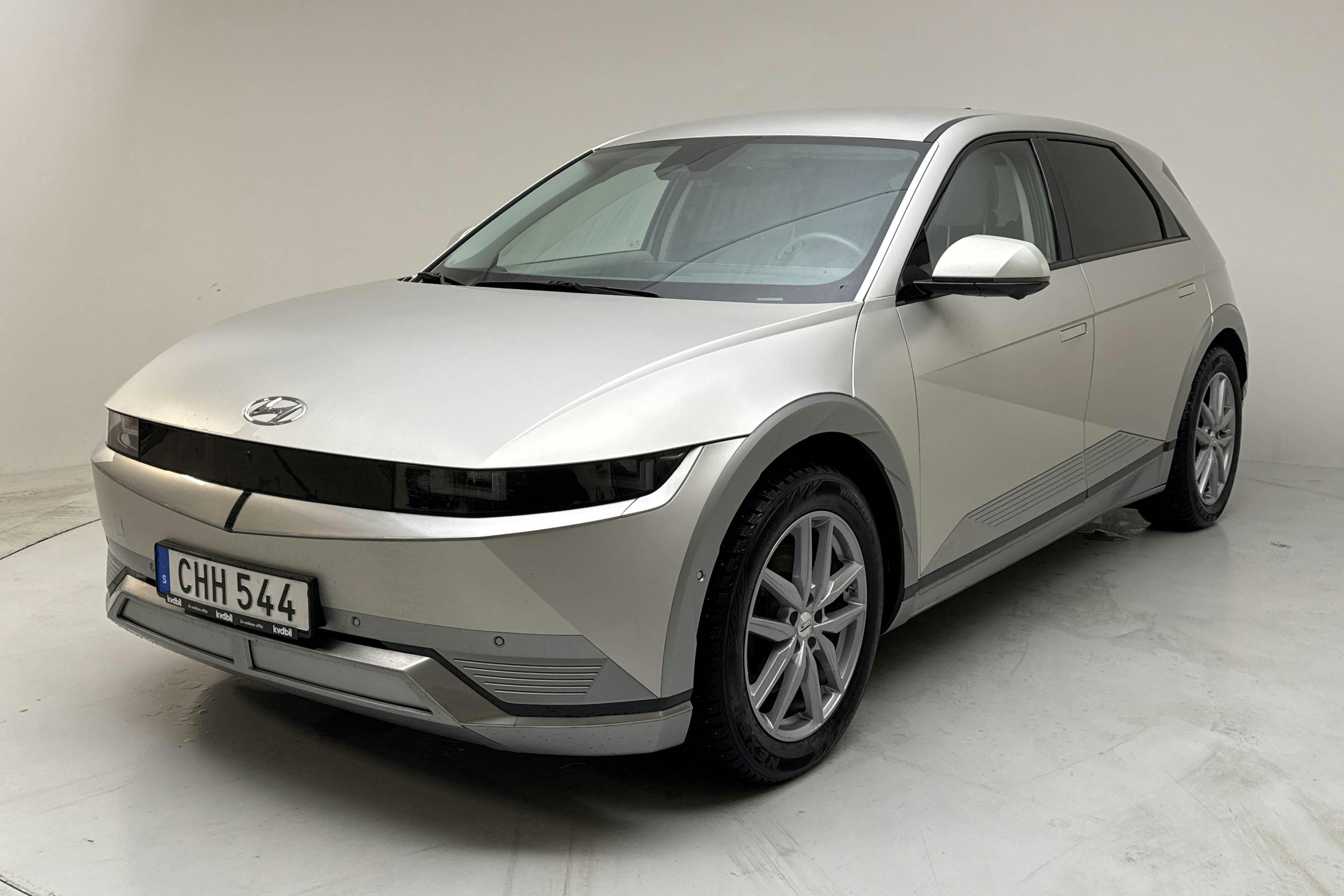 Presentation photo 1 of 17: Hyundai IONIQ 5 73kWh (217hk) - 98 670 km - Automatic - silver - 2022