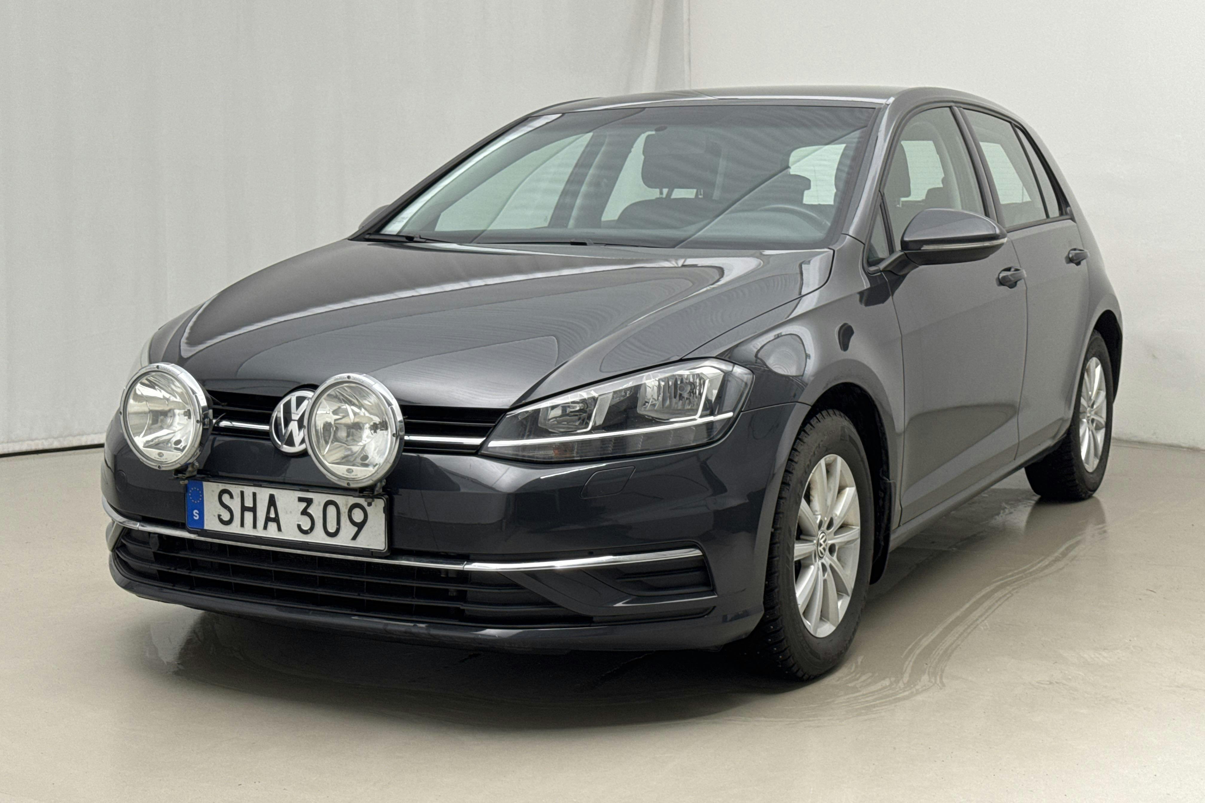Presentation photo 1 of 18: VW Golf VII 2.0 TDI 5dr 4MOTION (150hk) - 184 400 km - Manual - Dark Grey - 2018