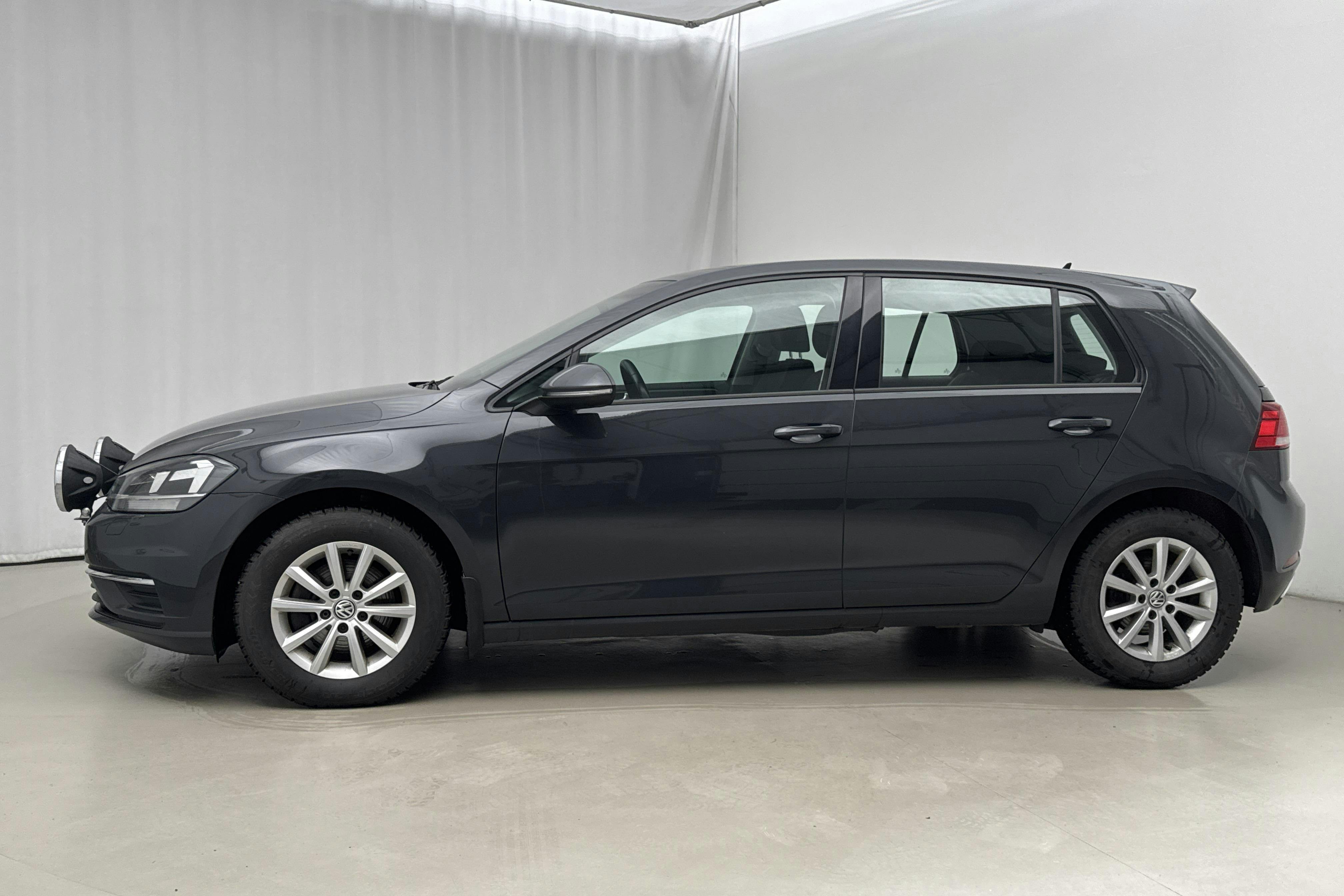 Presentation photo 2 of 18: VW Golf VII 2.0 TDI 5dr 4MOTION (150hk) - 184 400 km - Manual - Dark Grey - 2018