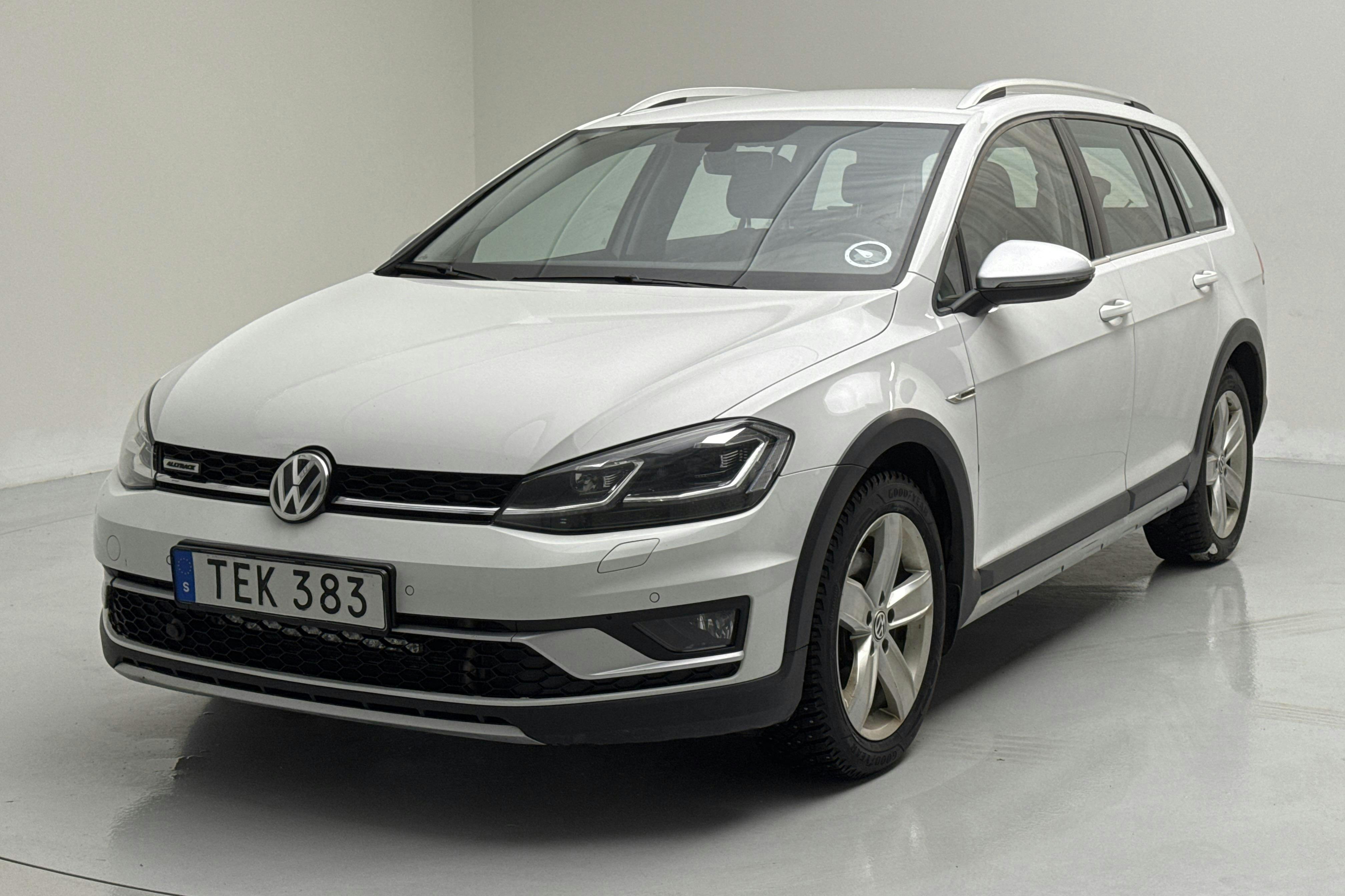 Esitlusfoto 1 aadressil 15: VW Golf Alltrack 2.0 TDI 4MOTION (184hk) - 282 920 km - Automaatne - valge - 2020