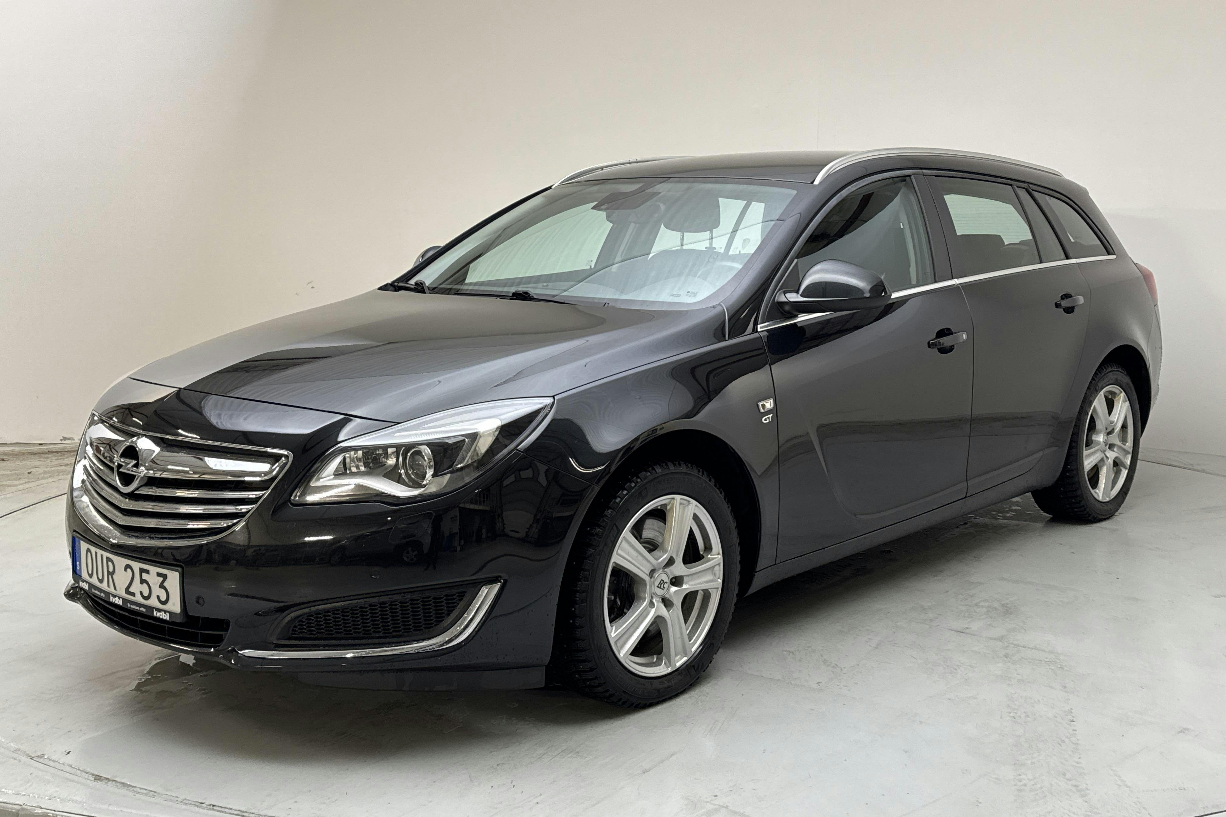 Opel Insignia 2.0 ECOTEC 4x4 Sports Tourer (250hk) - 13 032 mil - Automat - svart - 2014