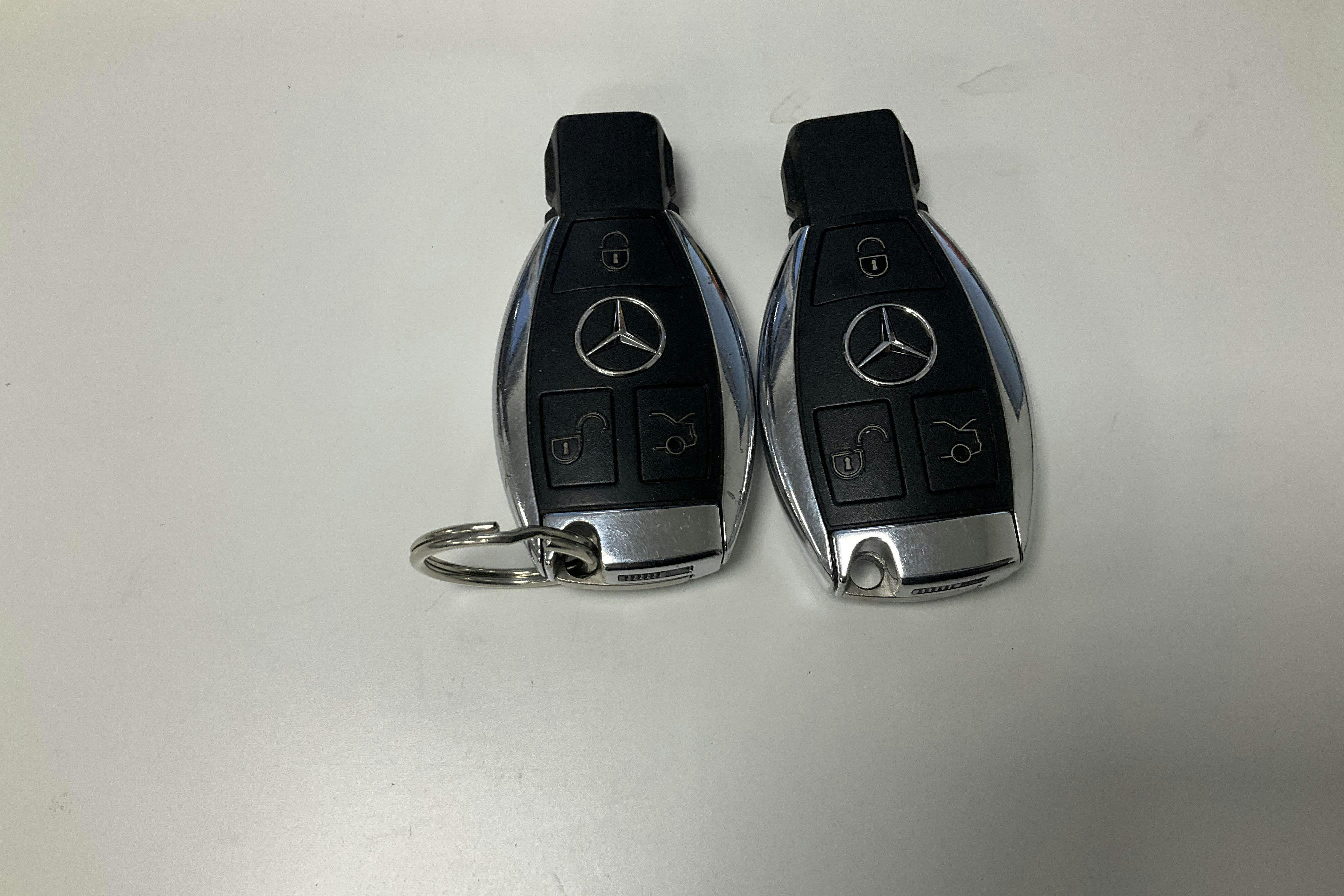 Presentationsfoto 14 av 14: Mercedes CLA 220 d 4MATIC Shooting Brake (177hk) - 23 105 mil - Automat - Dark Grey - 2016