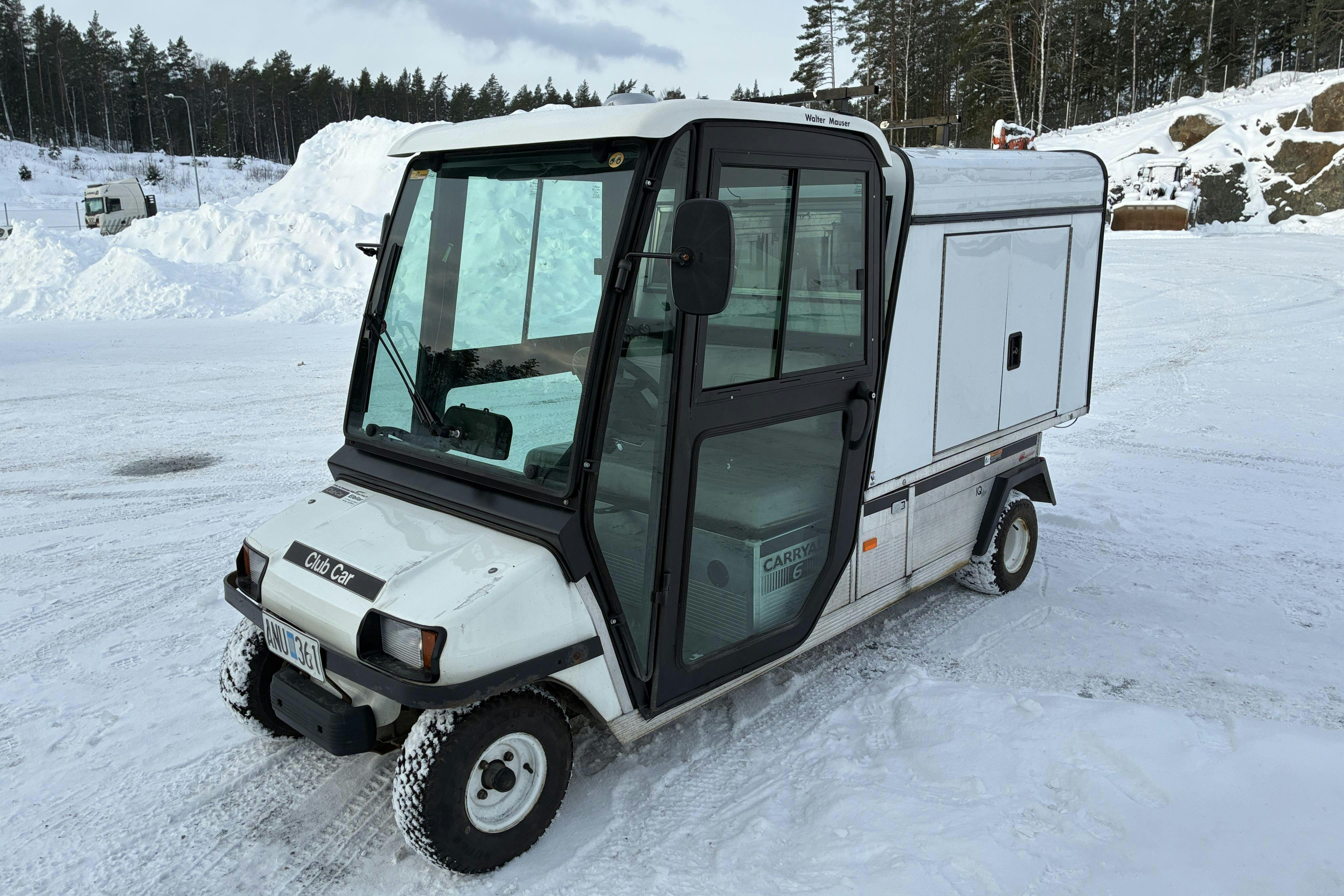 Presentationsfoto 1 av 56: CLUB CAR CARRYALL 6 CARRYALL 6 -  - Automat - vit - 2007