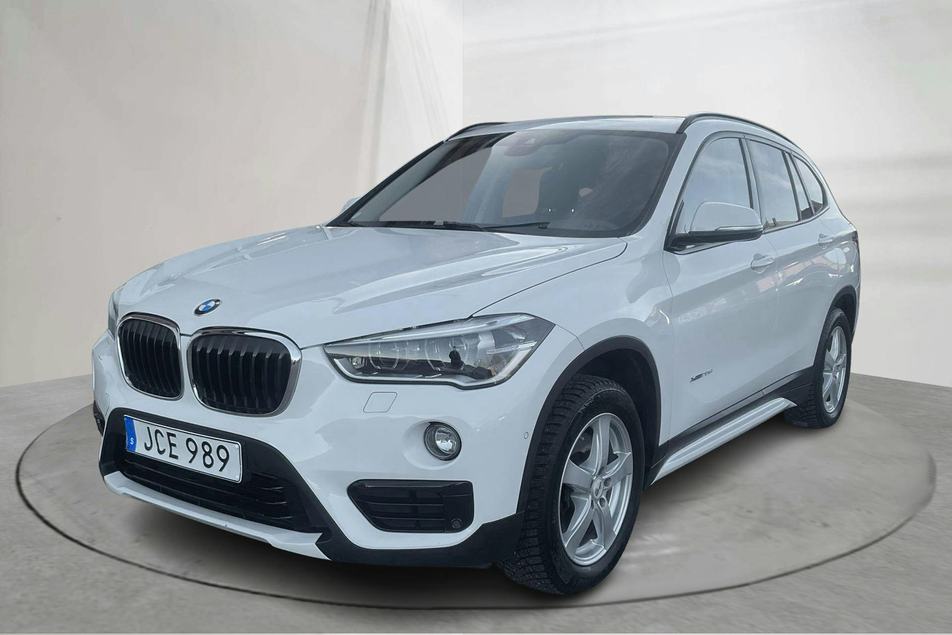Esitlusfoto 1 aadressil 15: BMW X1 xDrive20d, F48 (190hk) - 73 430 km - Automaatne - valge - 2016
