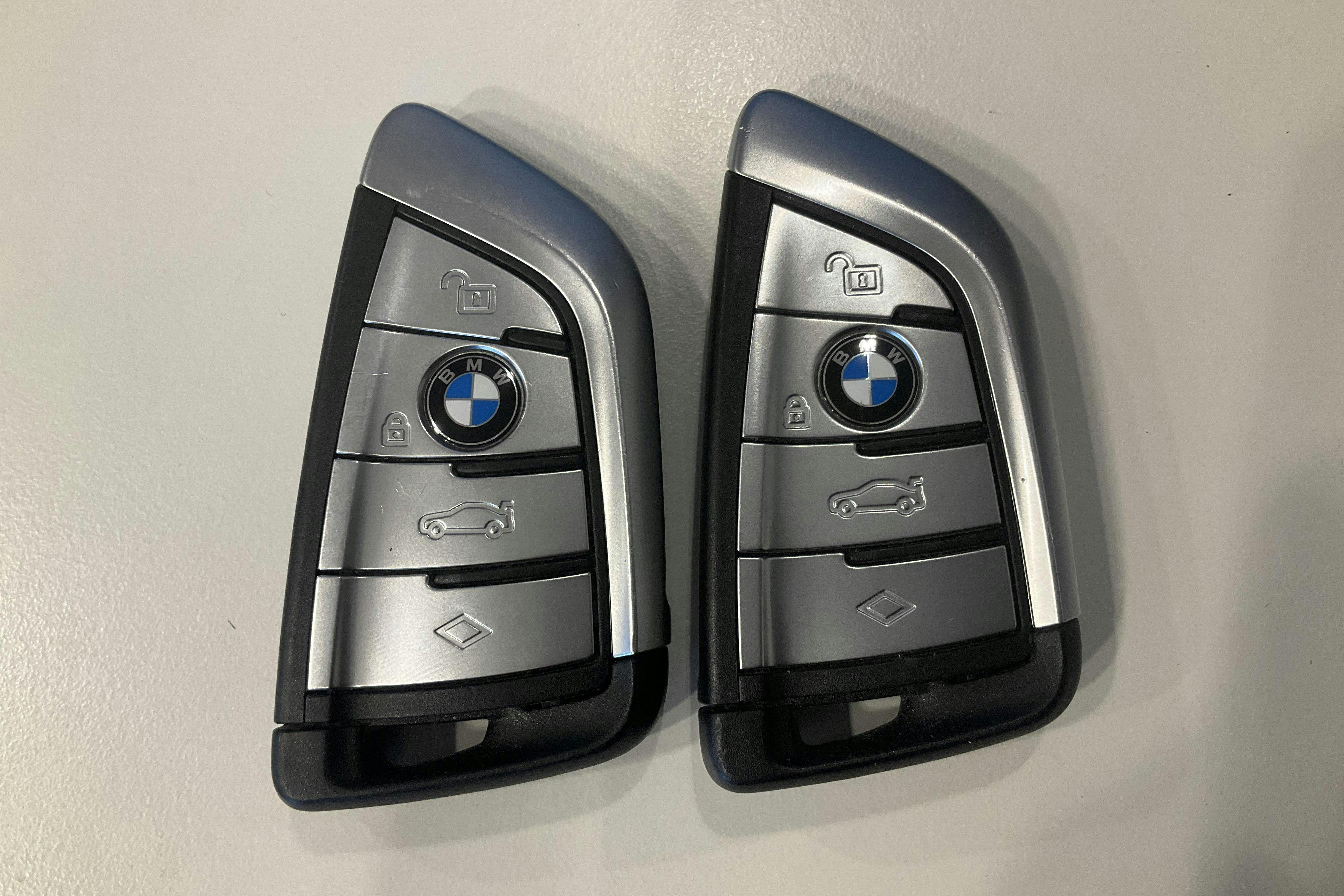 Presentation photo 21 of 21: BMW 530e xDrive Touring, G31 12kWh LCI (292hk) - 28 000 km - Automatic - black - 2023