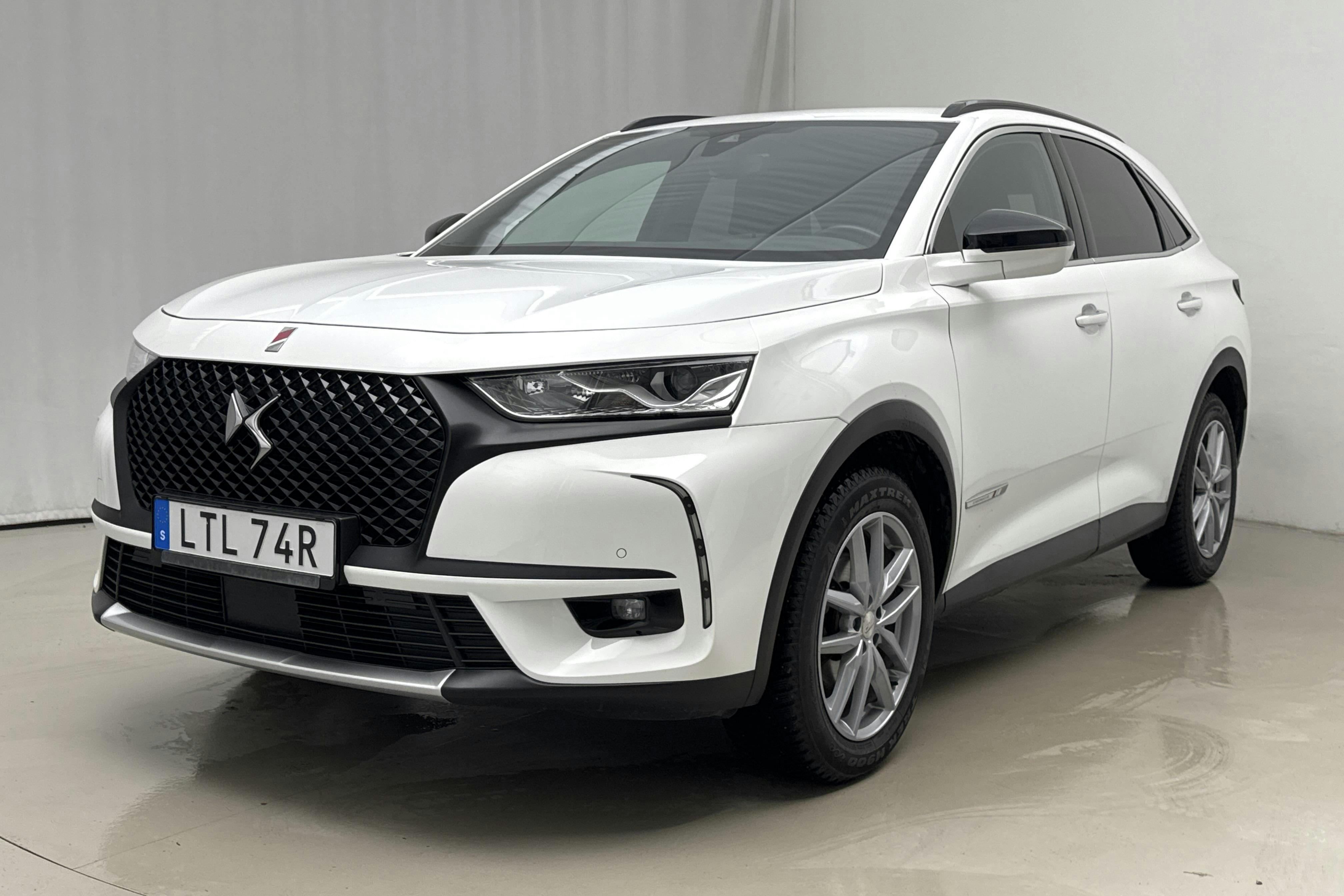Presentation photo 1 of 18: DS DS7 Crossback PureTech (180hk) - 54 440 km - Automatic - white - 2022