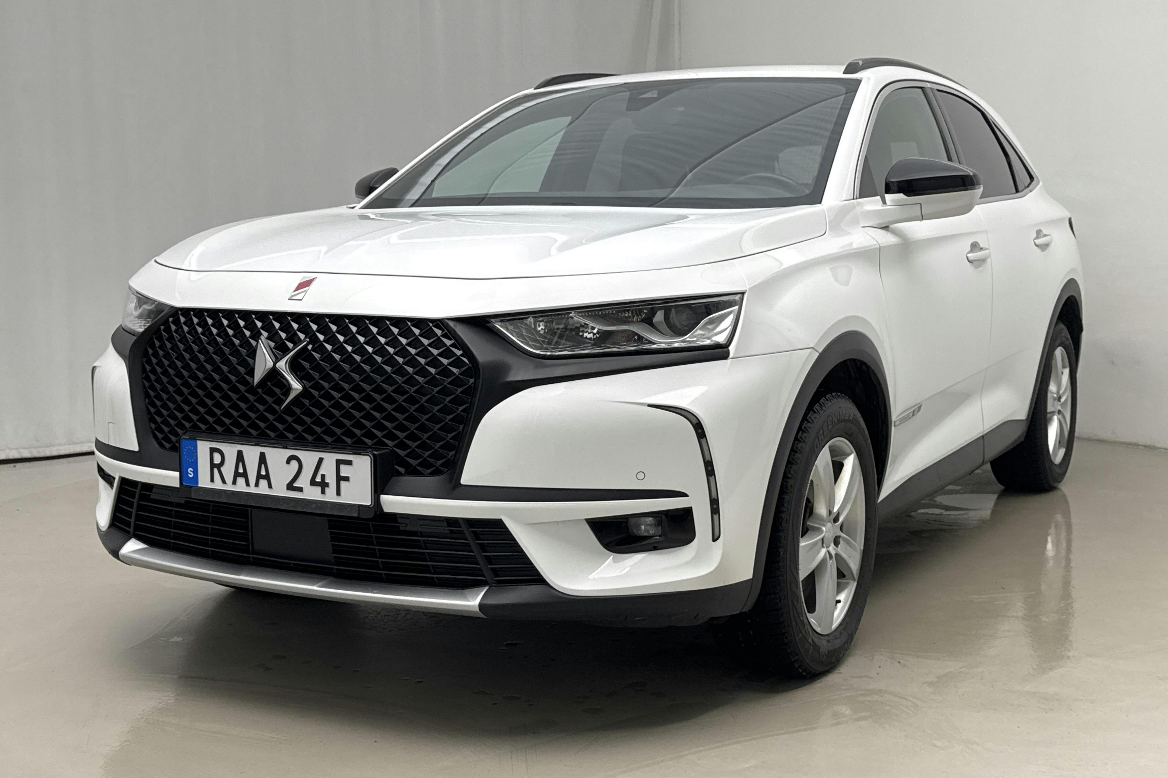 Presentation photo 1 of 19: DS DS7 Crossback PureTech (180hk) - 57 740 km - Automatic - white - 2022