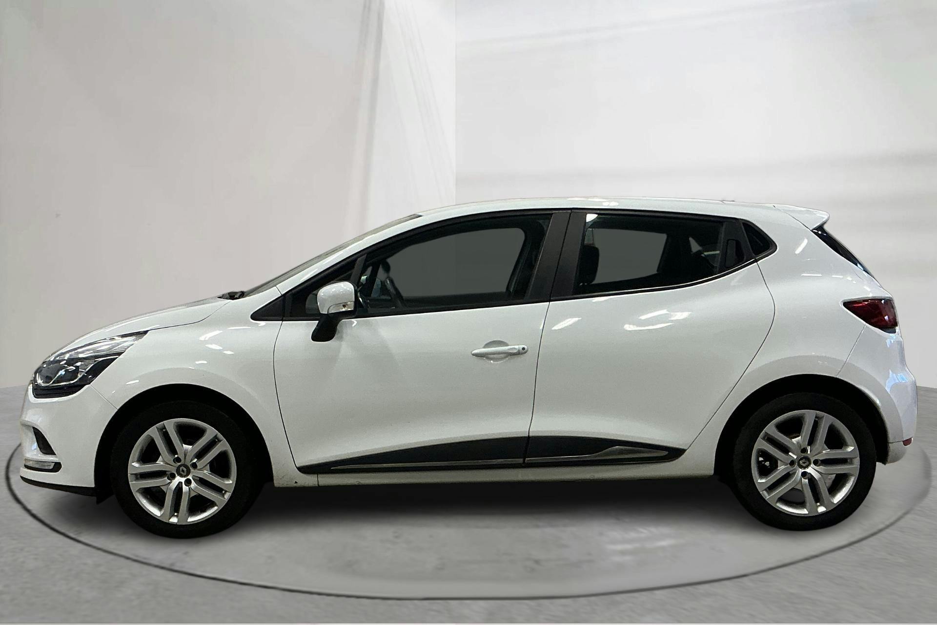Presentation photo 2 of 15: Renault Clio IV 0.9 TCe 75 5dr (75hk) - 137 330 km - Manual - white - 2019