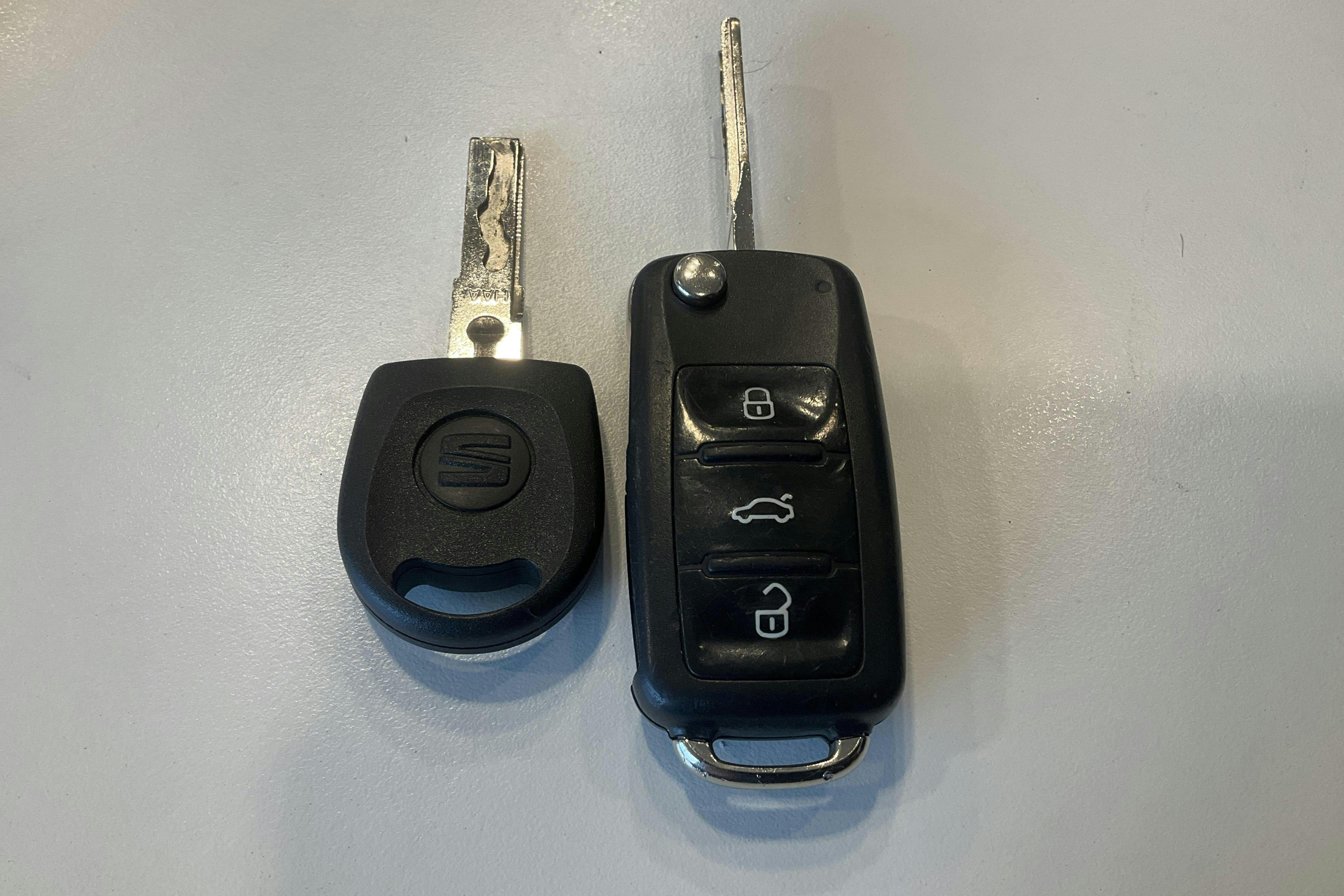 Presentation photo 15 of 15: Seat Ibiza 1.2 TSI 5dr (85hk) - 82 860 km - Manual - red - 2014