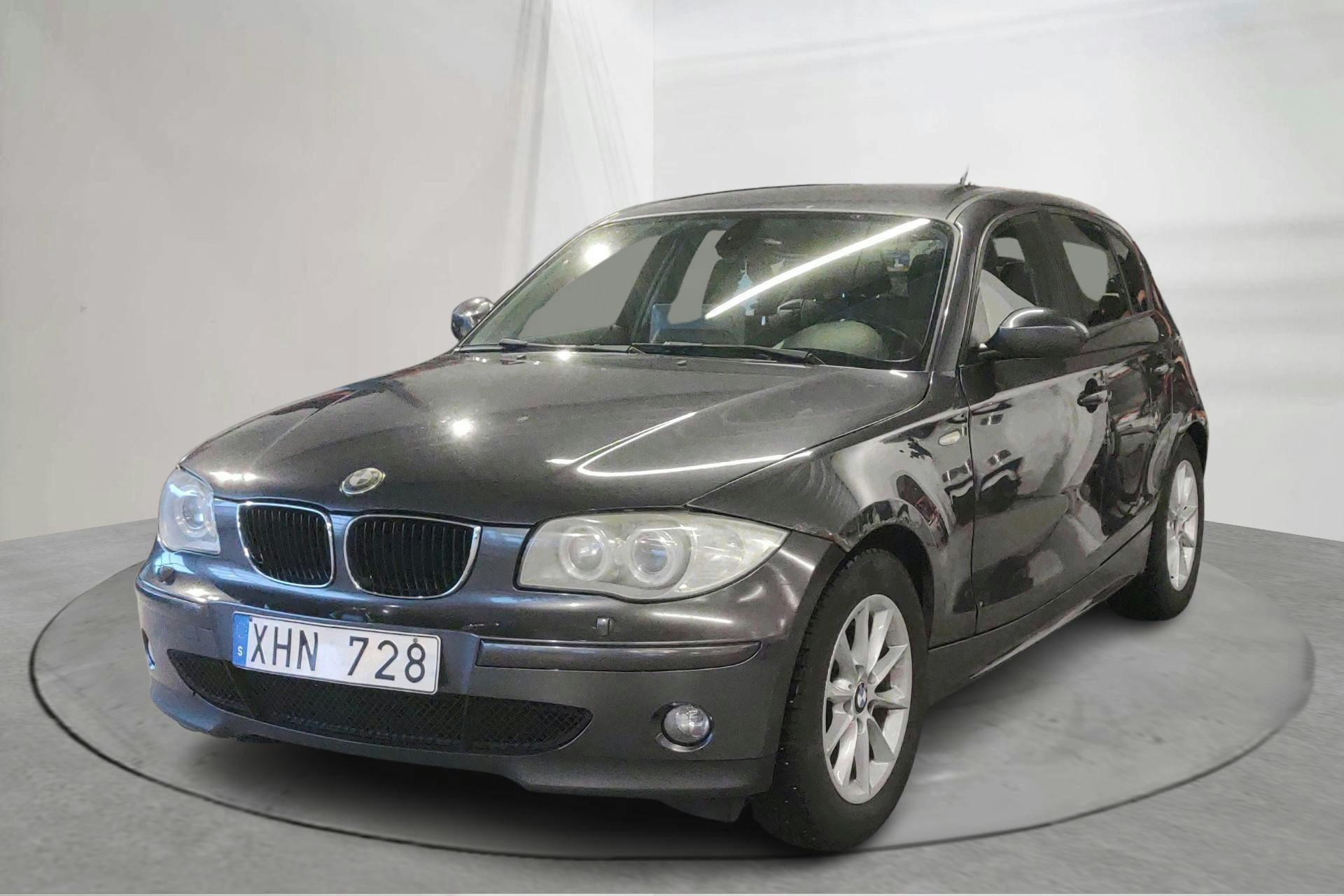 Presentation photo 1 of 11: BMW 118i 5dr, E87 (129hk) - 154 410 km - Manual - gray - 2006