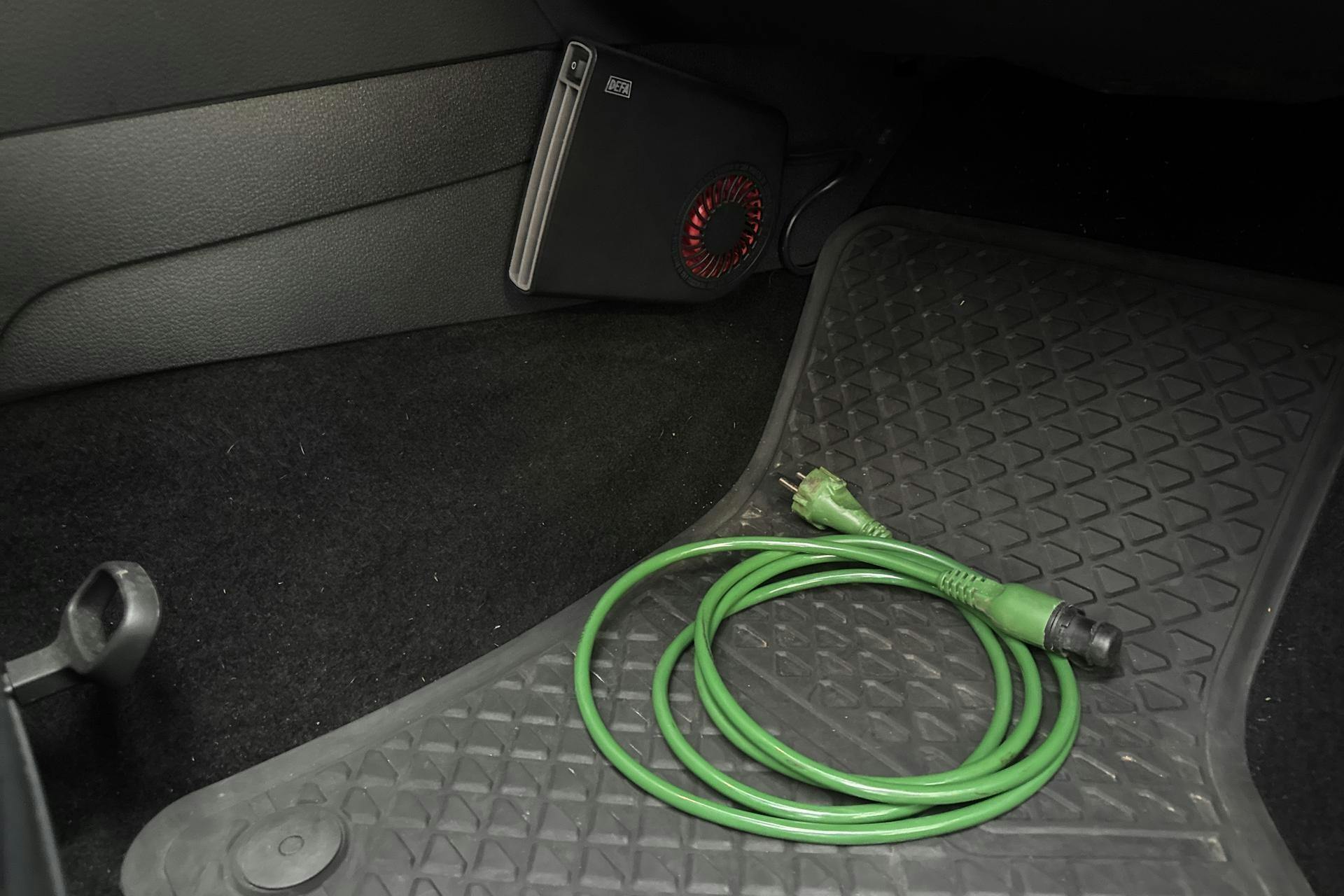 Esitlusfoto 14 aadressil 14: VW Golf VII 1.6 TDI BlueMotion Technology Sportscombi 4Motion (105hk) - 191 260 km - Käsitsi - hõbe - 2014