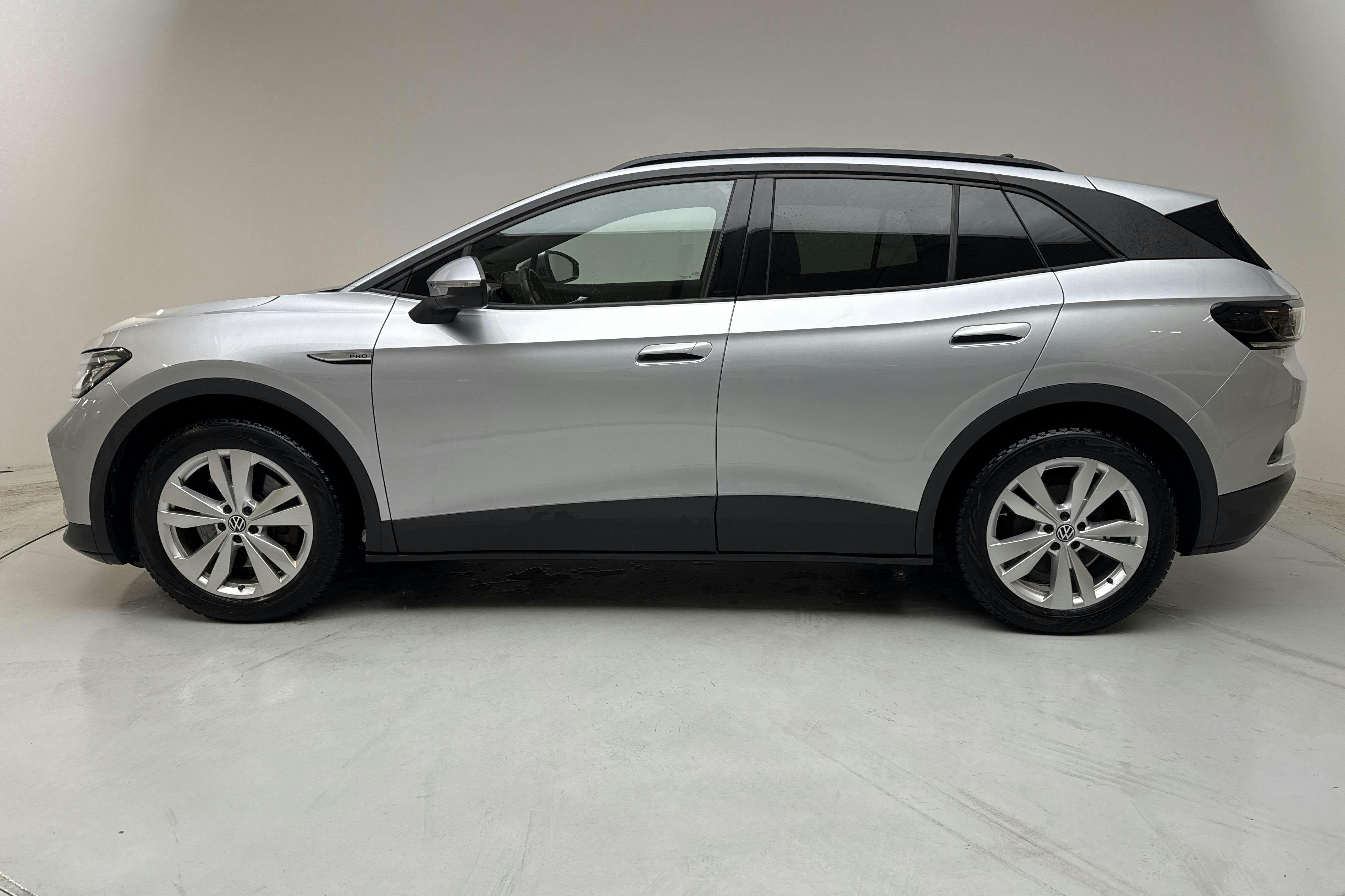 Esitlusfoto 2 aadressil 21: VW ID.4 77kWh (204hk) - 130 130 km - Automaatne - hõbe - 2022