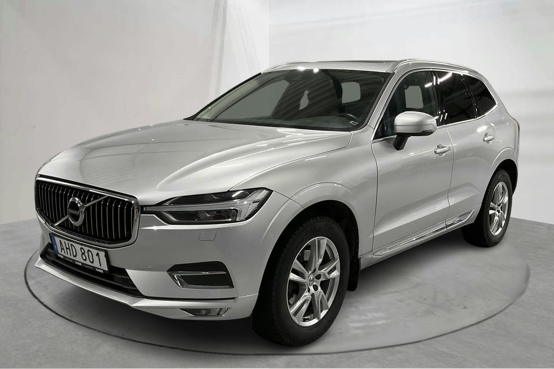 Presentationsfoto 1 av 18: Volvo XC60 D4 AWD (190hk) - 18 206 mil - Automat - silver - 2019