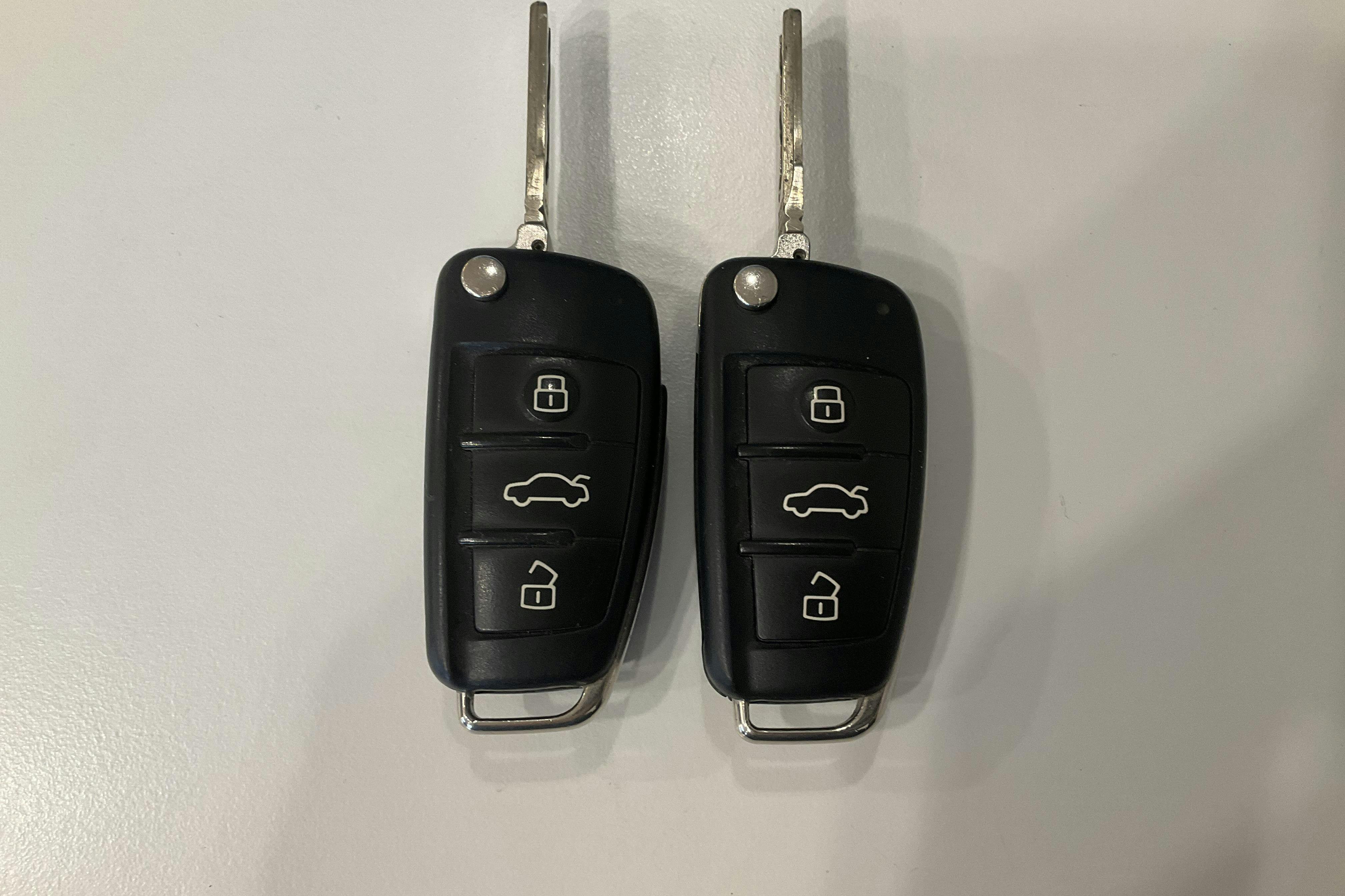 Presentationsfoto 21 av 21: Audi Q7 3.0 TDI quattro (233hk) - 21 229 mil - Automat - silver - 2007