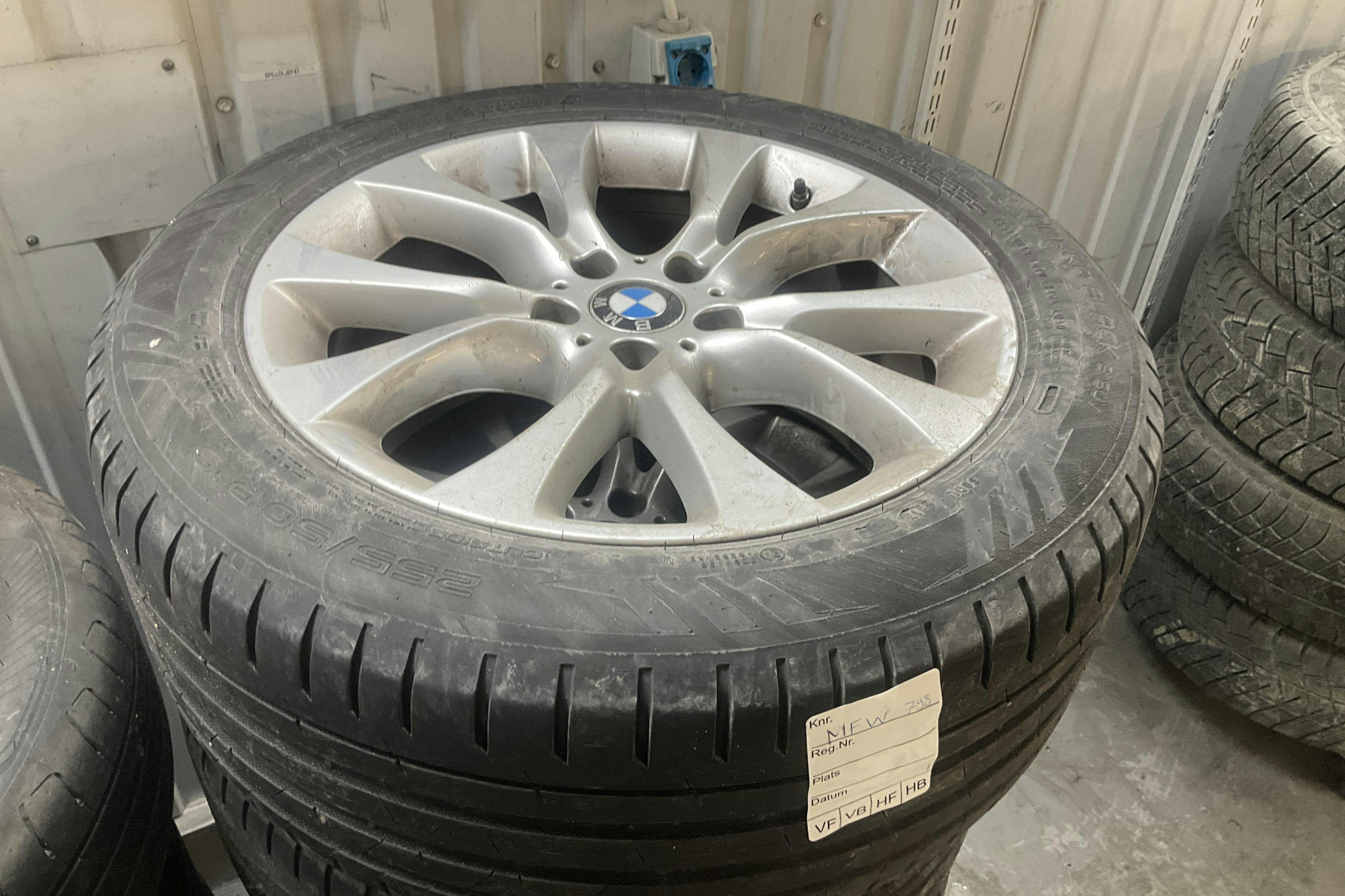 Presentationsfoto 18 av 18: BMW X5 xDrive30d, F15 (258hk) - 7 963 mil - Automat - silver - 2018