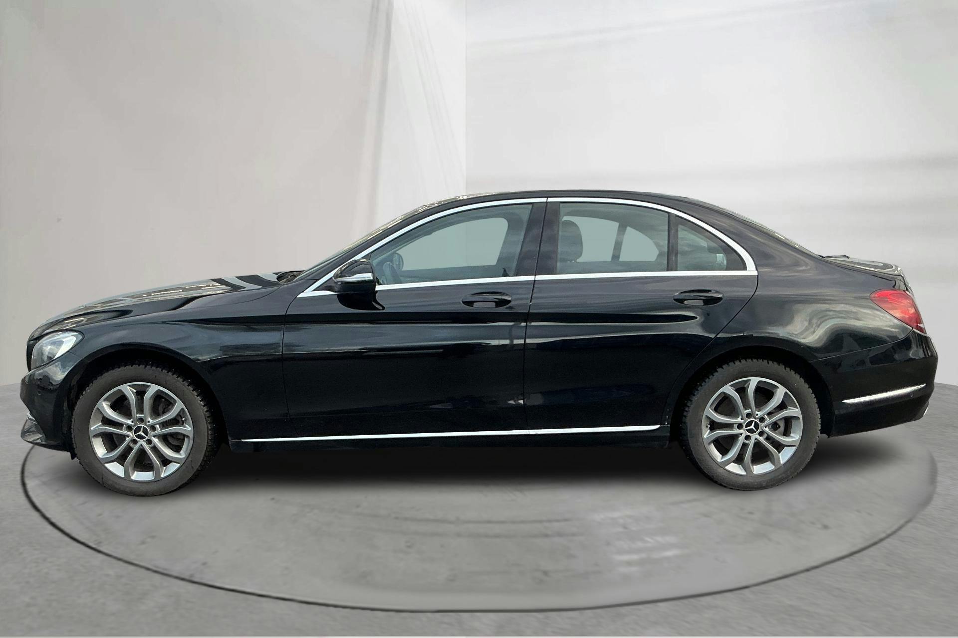 Presentation photo 2 of 13: Mercedes C 250 BlueTEC 4Matic W205 (204hk) - 109 040 km - Automatic - black - 2015