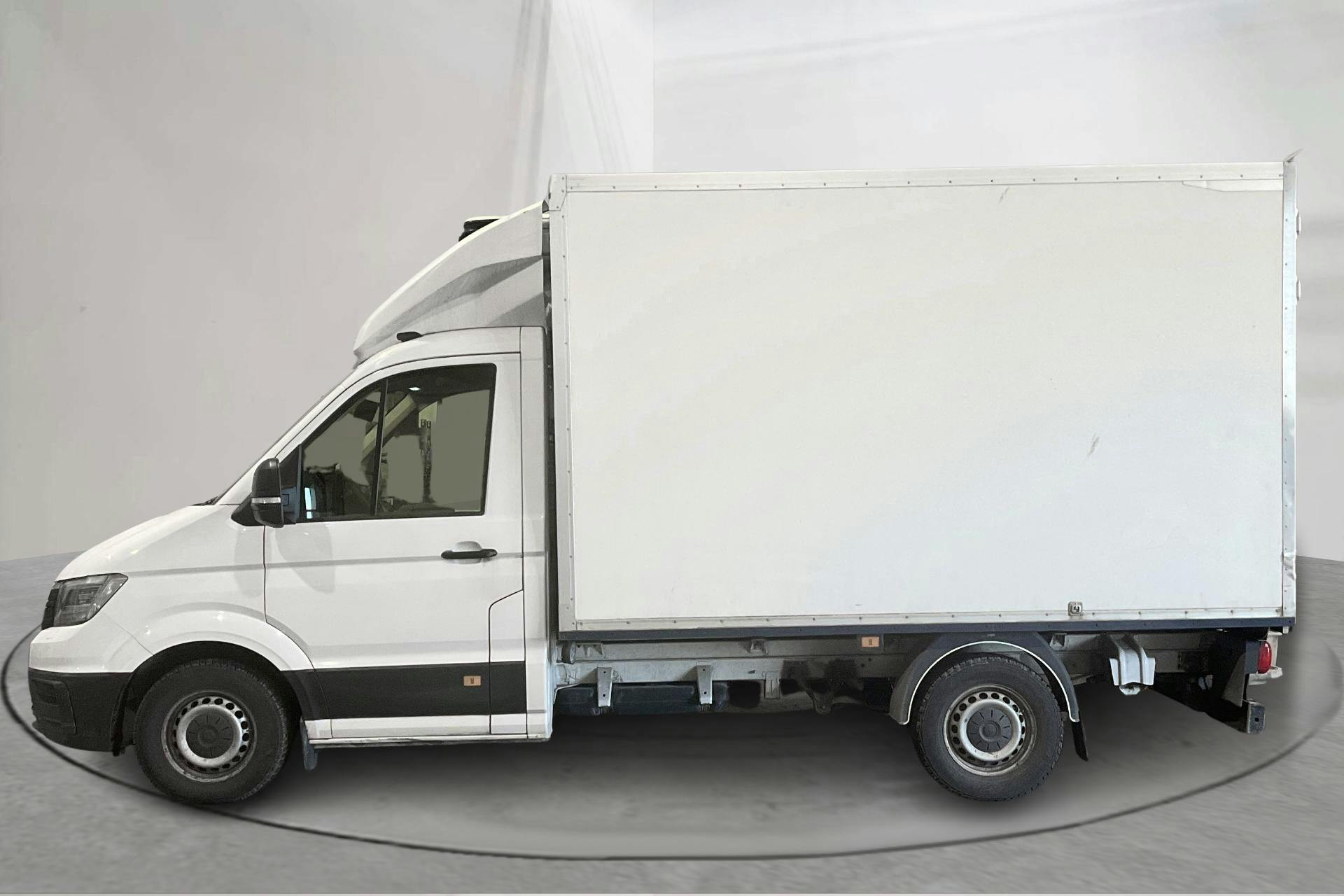 Presentation photo 2 of 16: VW Crafter 35 2.0 TDI Volymskåp (177hk) - 165 020 km - Automatic - white - 2019