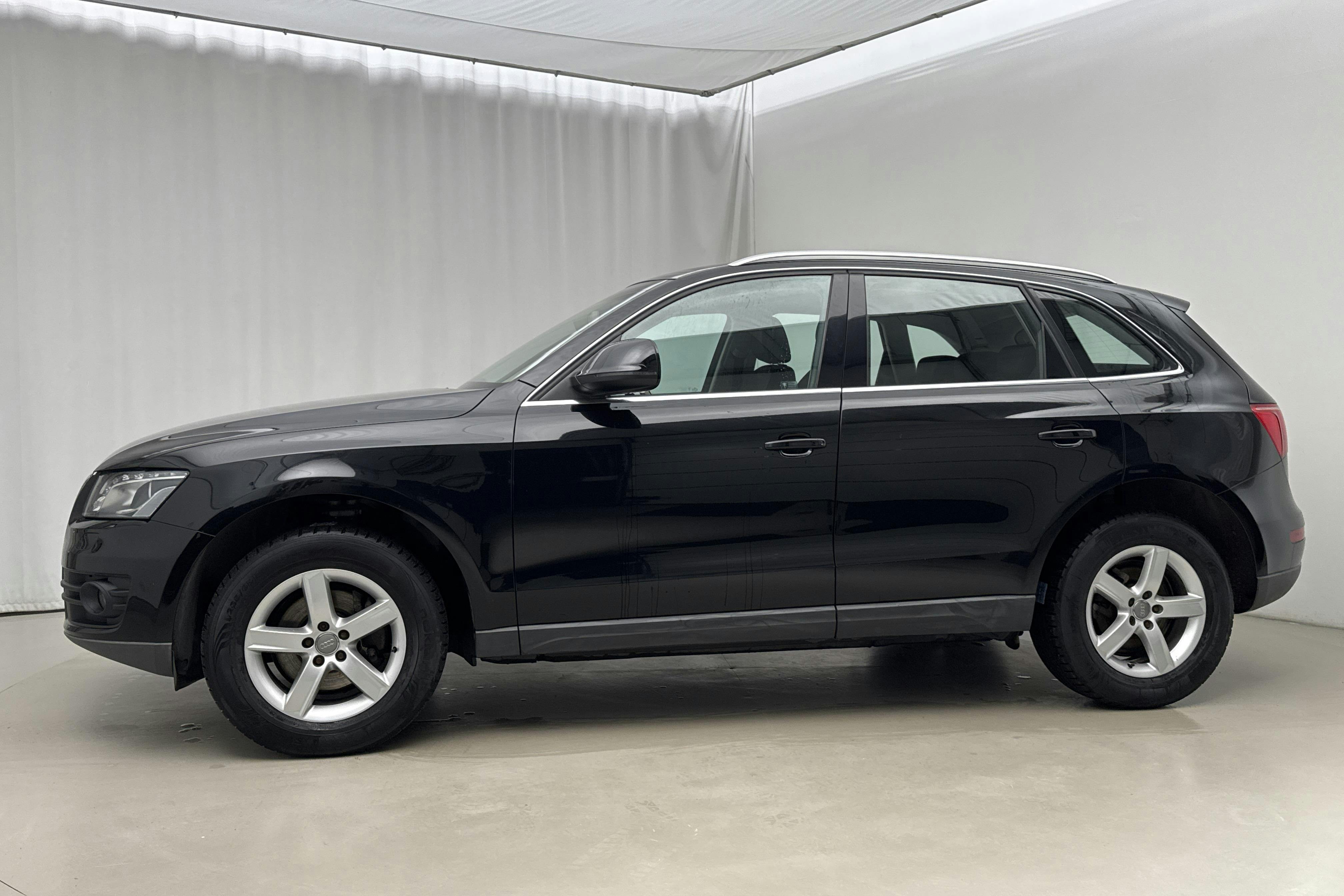 Esittelykuva 2 osoitteesta 17: Audi Q5 2.0 TDI quattro (170hk) - 160 000 km - Automaattinen - musta - 2012