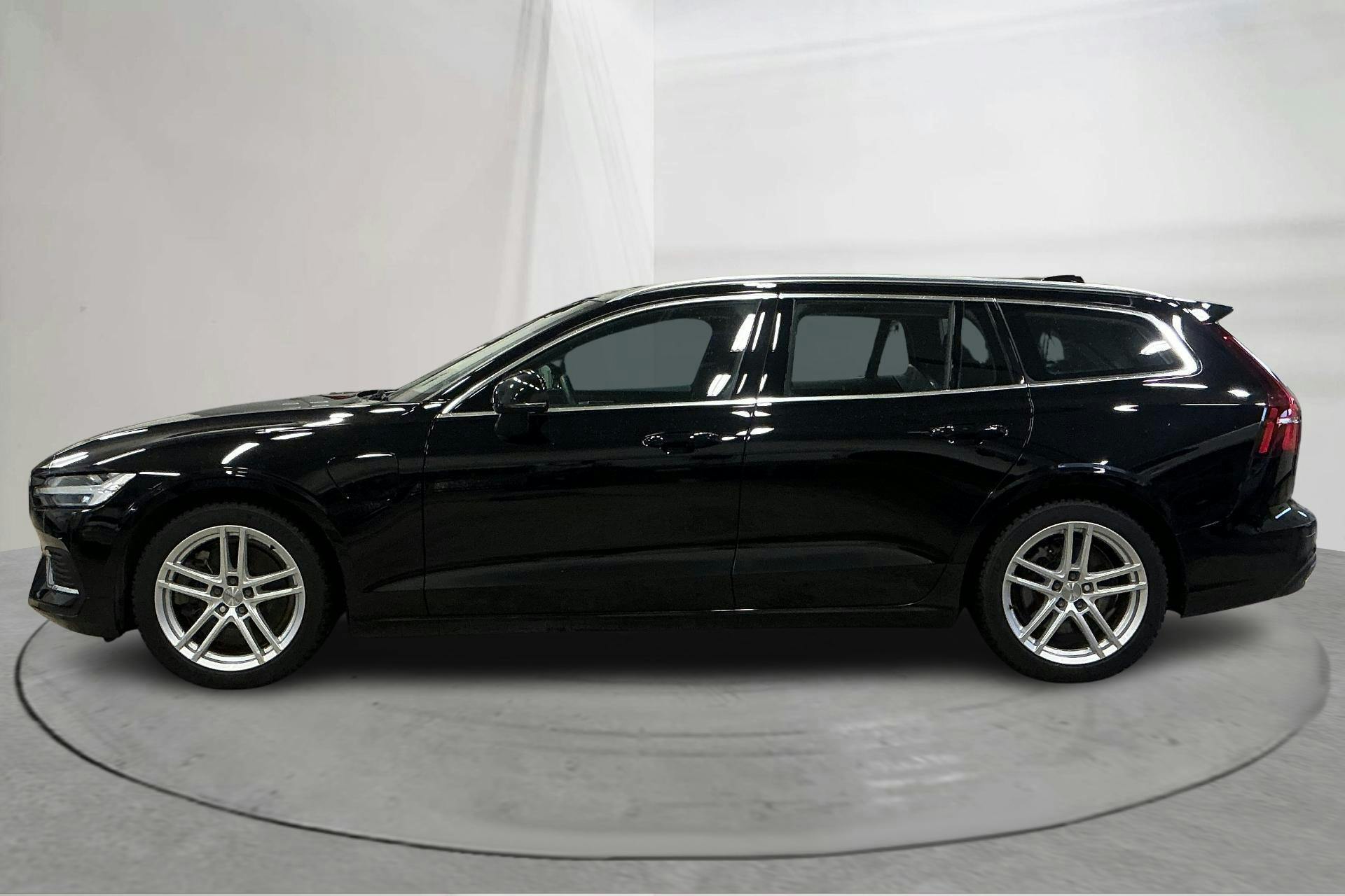 Presentation photo 2 of 19: Volvo V60 T6 AWD Recharge (350hk) - 83 210 km - Automatic - black - 2023
