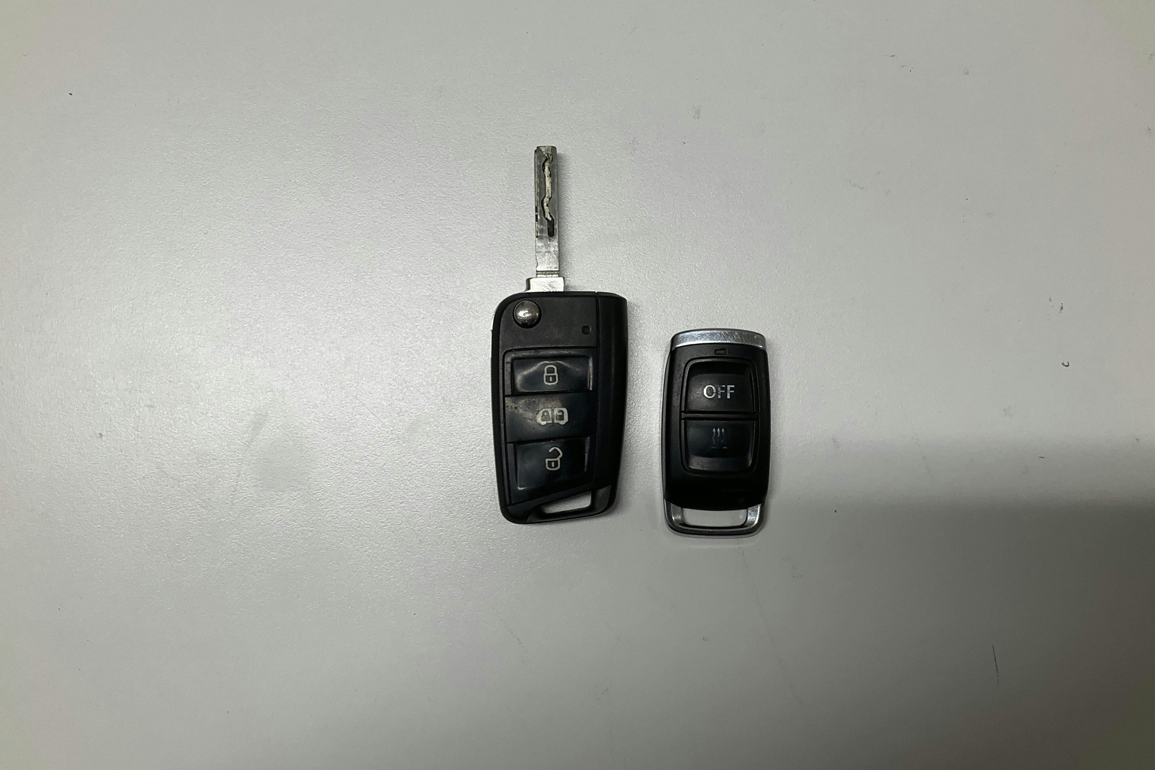 Presentation photo 12 of 12: VW Crafter 35 2.0 TDI Skåp (177hk) - 184 030 km - Automatic - white - 2019