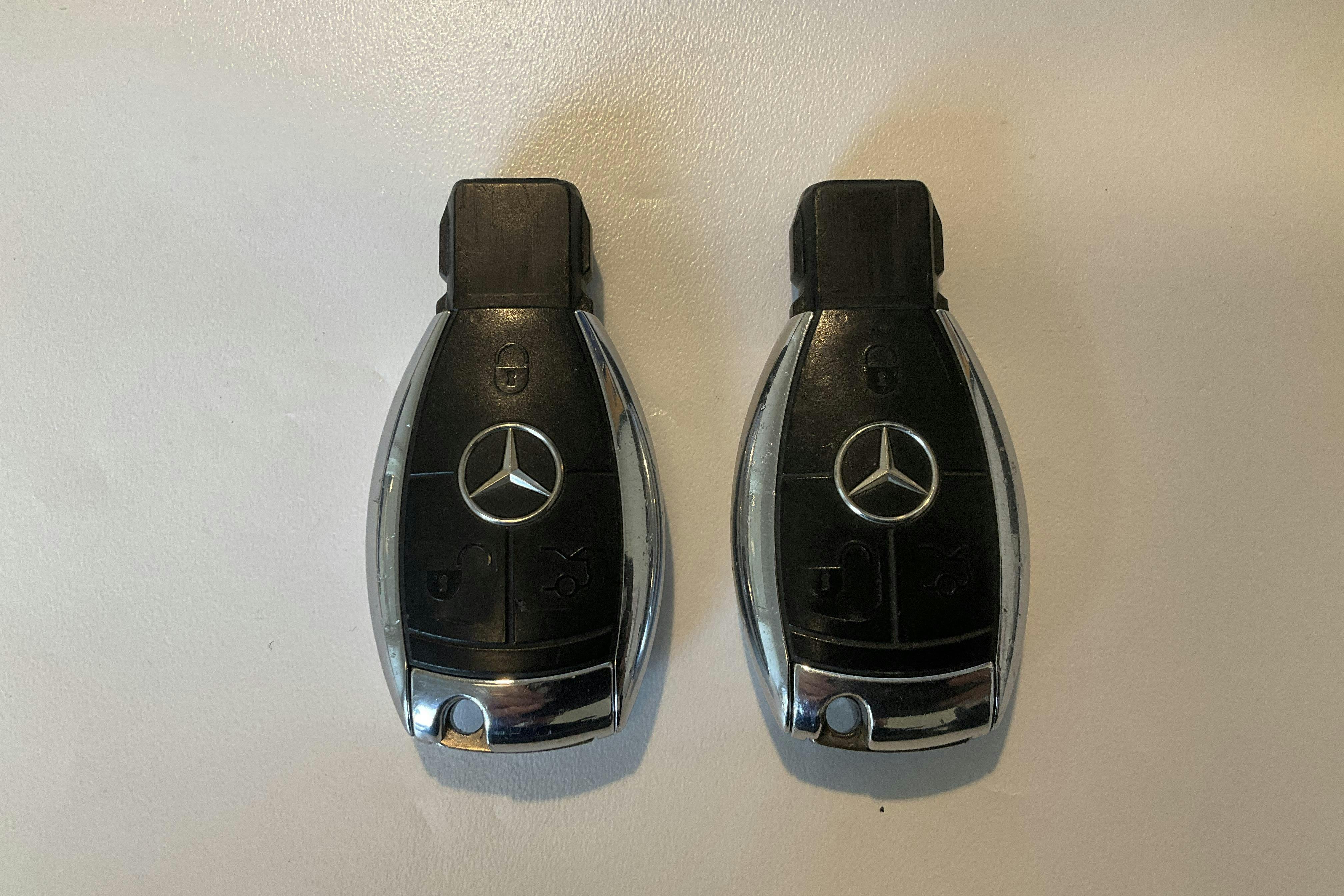 Presentation photo 11 of 11: Mercedes C 180 Kompressor W204 (156hk) - 150 120 km - Automatic - silver - 2009