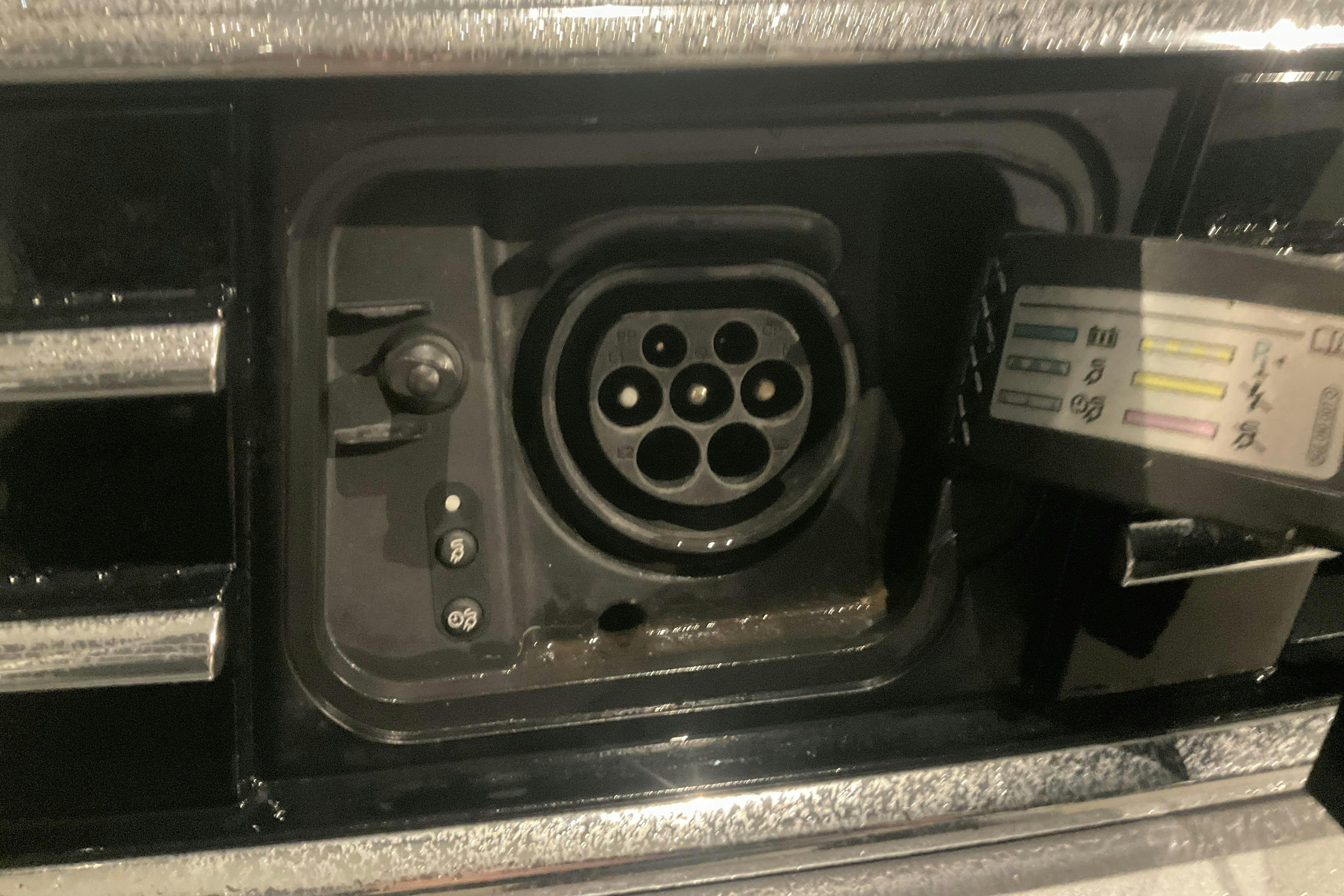 Esittelykuva 18 osoitteesta 18: VW Passat 1.4 GTE Sportscombi (218hk) - 210 220 km - Automaattinen - hopea - 2020