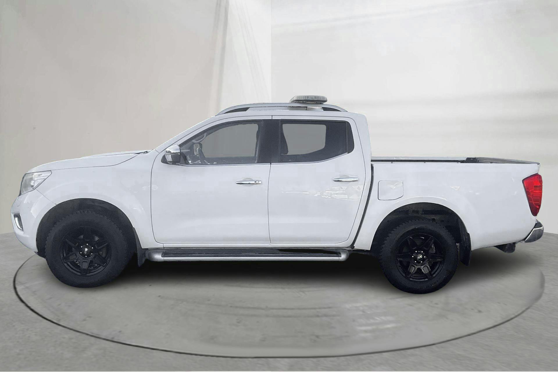 Esittelykuva 2 osoitteesta 15: Nissan Navara 2.3 dCi 4x4 (190hk) - 291 560 km - Automaattinen - valkoinen - 2018