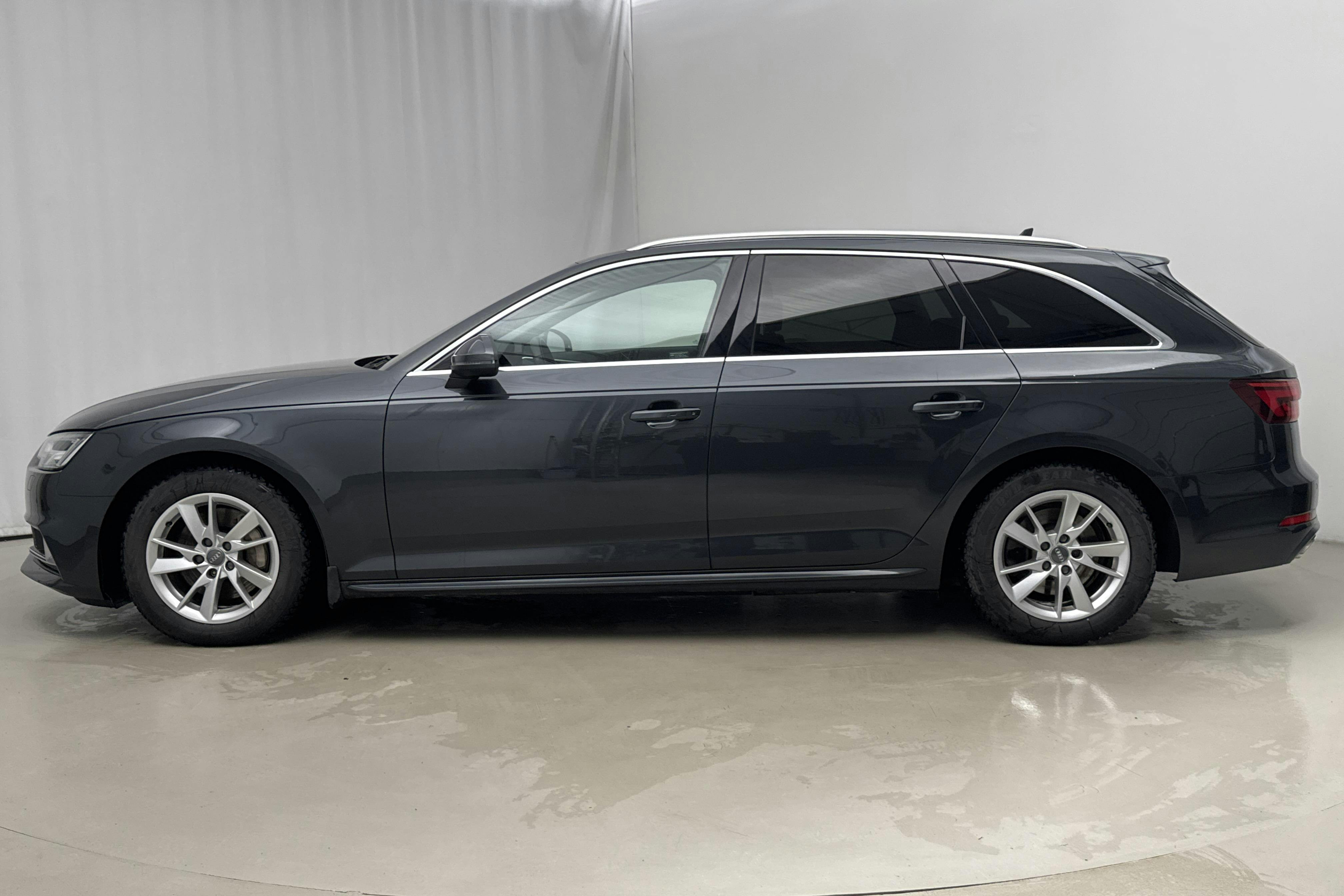 Esitlusfoto 2 aadressil 16: Audi A4 Avant 40 TDI quattro (190hk) - 189 670 km - Automaatne - hall - 2019