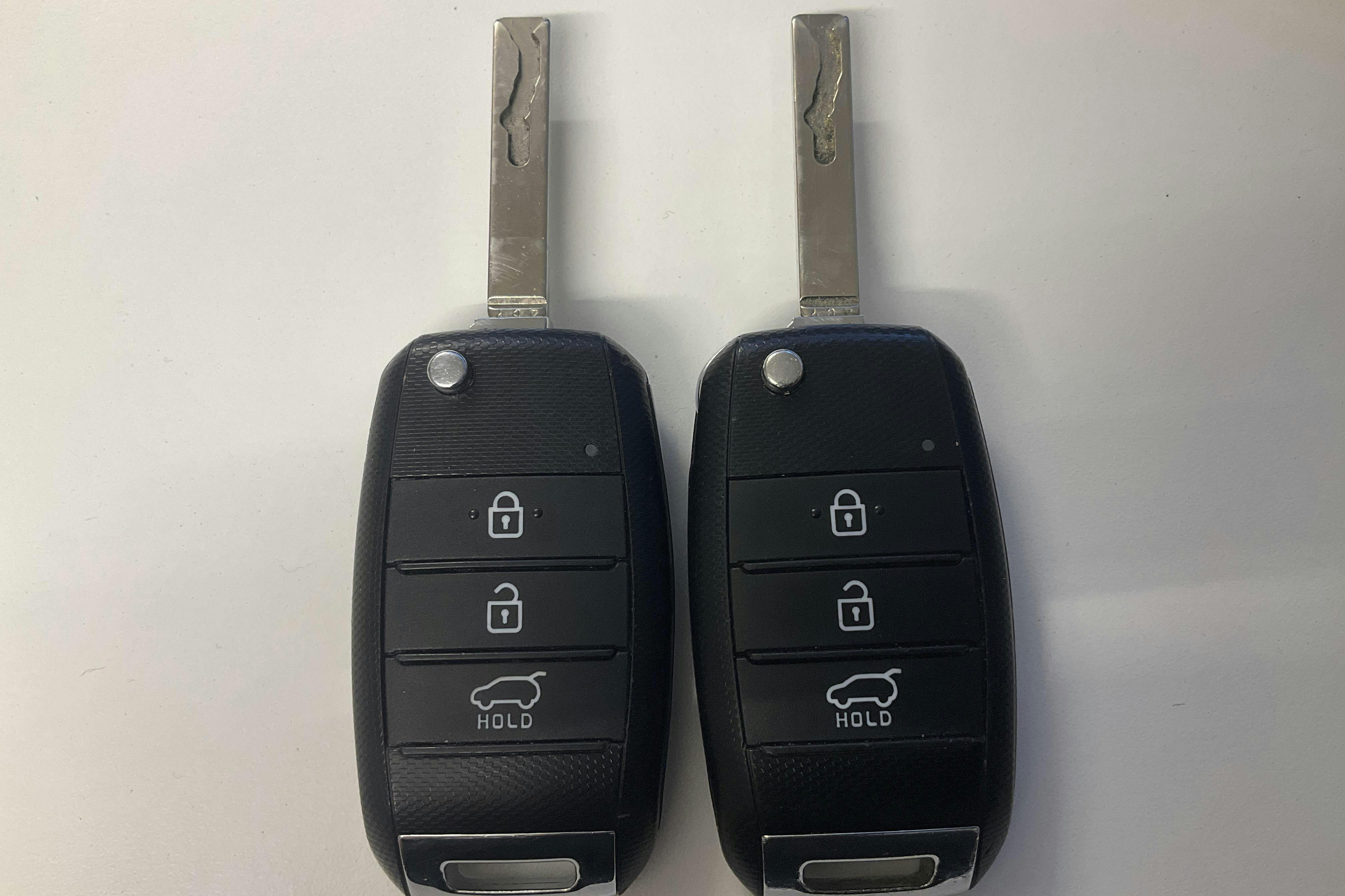 Presentation photo 22 of 22: KIA Niro Plug-in Hybrid 1.6 (141hk) - 99 600 km - Automatic - red - 2019