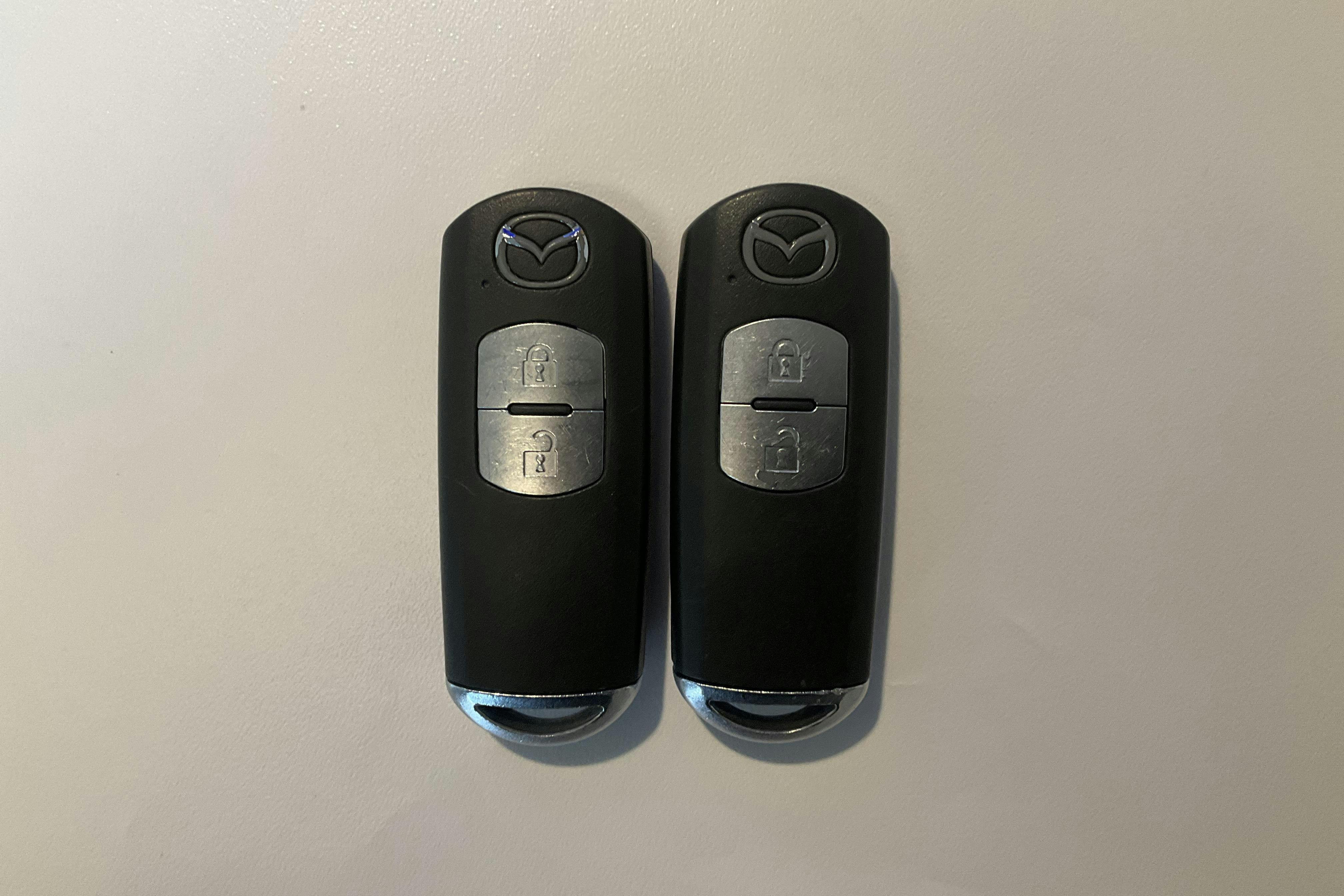 Presentation photo 12 of 12: Mazda CX-5 2.2 DE AWD (150hk) - 179 050 km - Manual - white - 2015