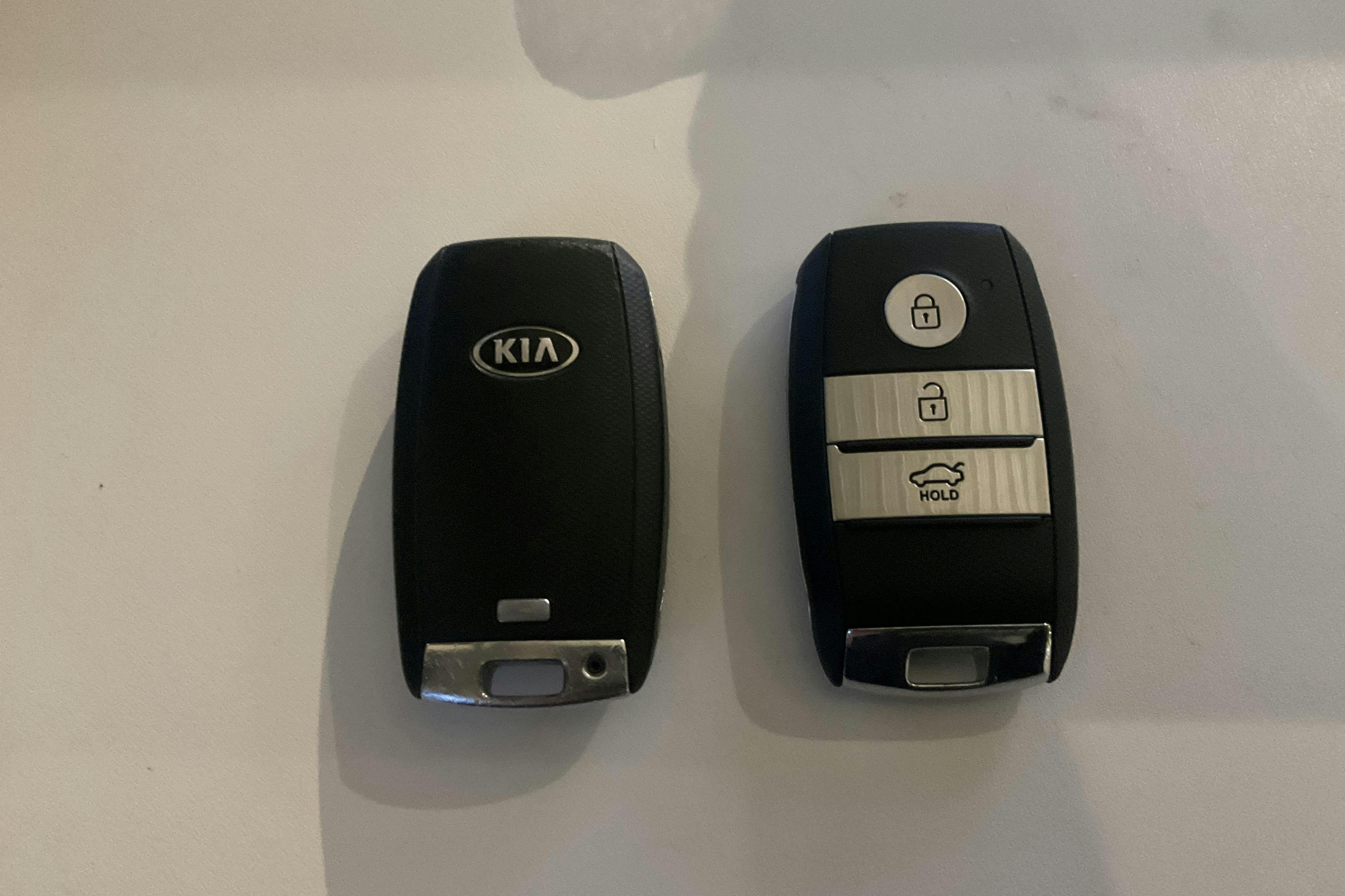 Presentation photo 22 of 22: KIA Optima 2.0 GDi Plug-in Hybrid SW (205hk) - 107 970 km - Automatic - white - 2020