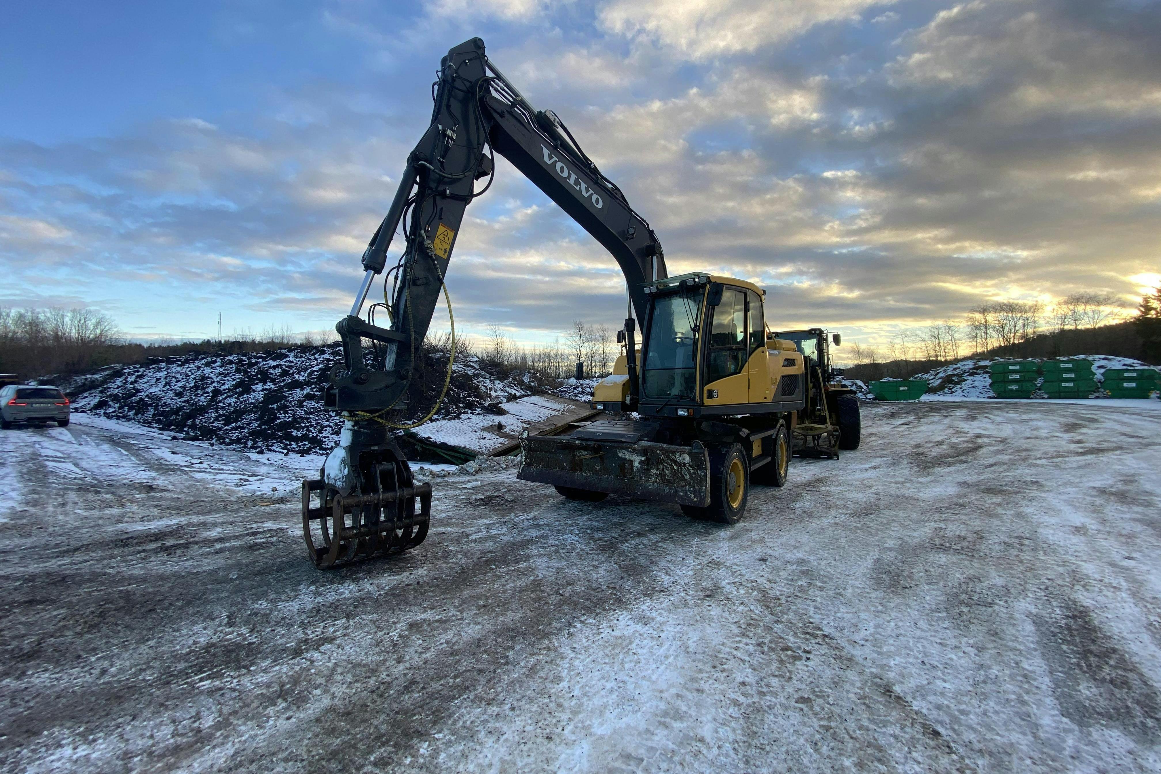 Esittelykuva 1 osoitteesta 40: Volvo EW140D Hjulgrävare med gripklo -  - 2015