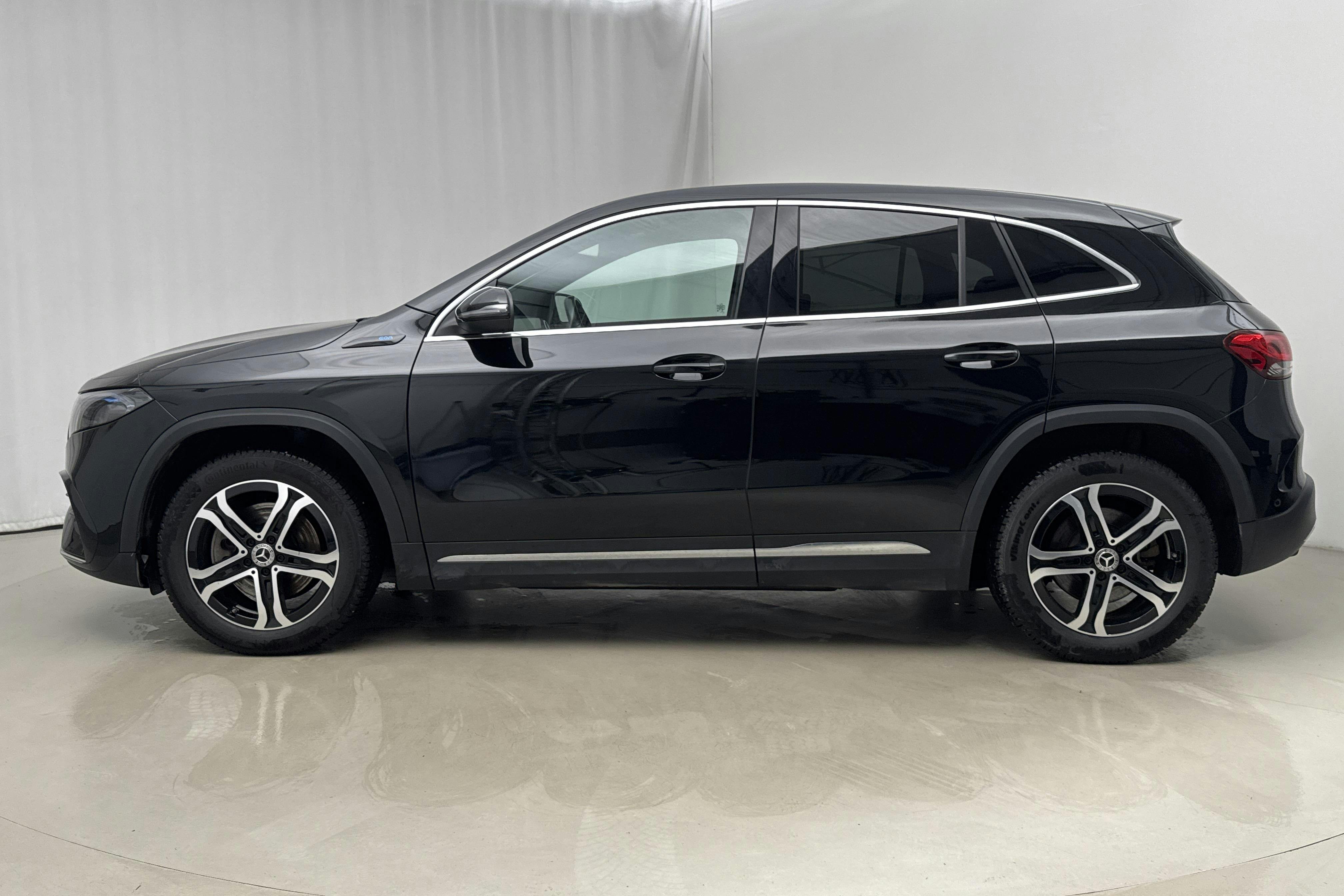 Presentation photo 2 of 21: Mercedes EQA 250+ H243 (190hk) - 68 460 km - Automatic - black - 2023