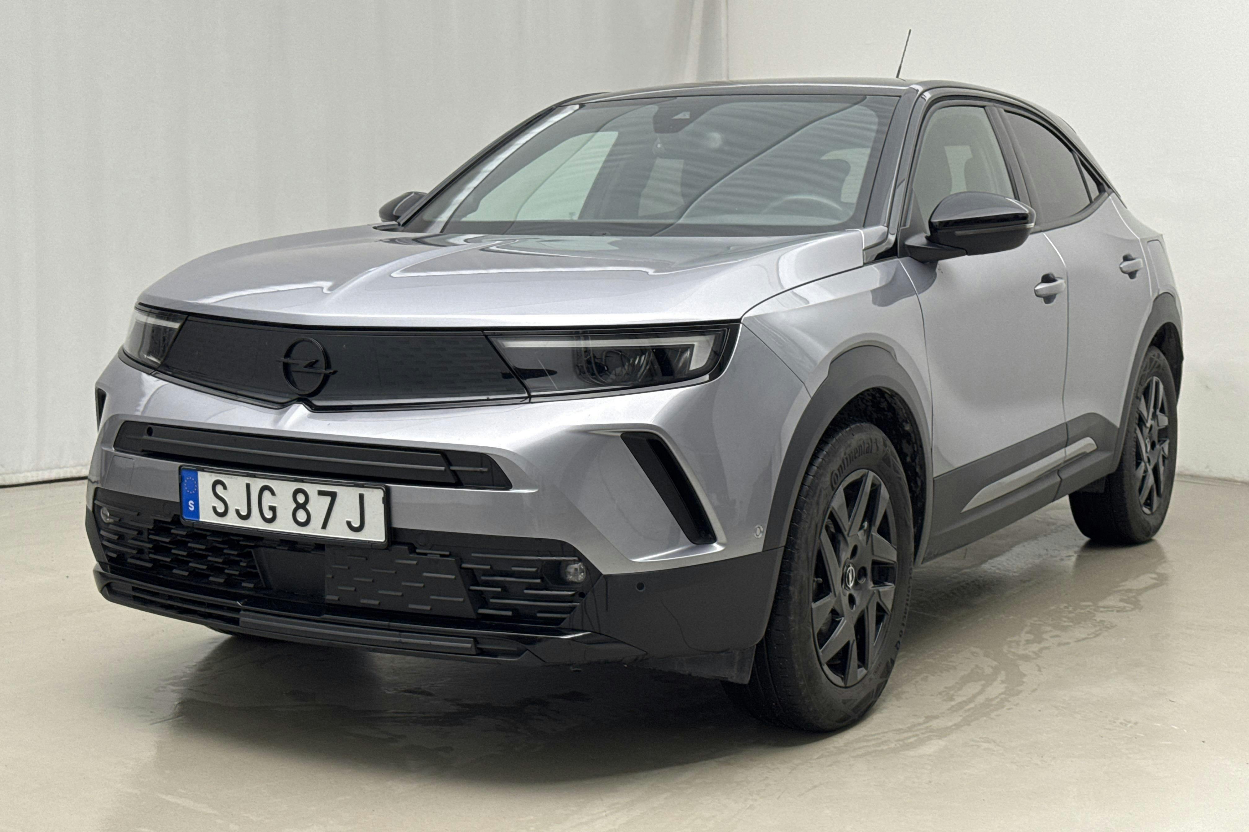 Presentationsfoto 1 av 19: Opel Mokka-e (136hk) - 5 826 mil - Automat - grå - 2022