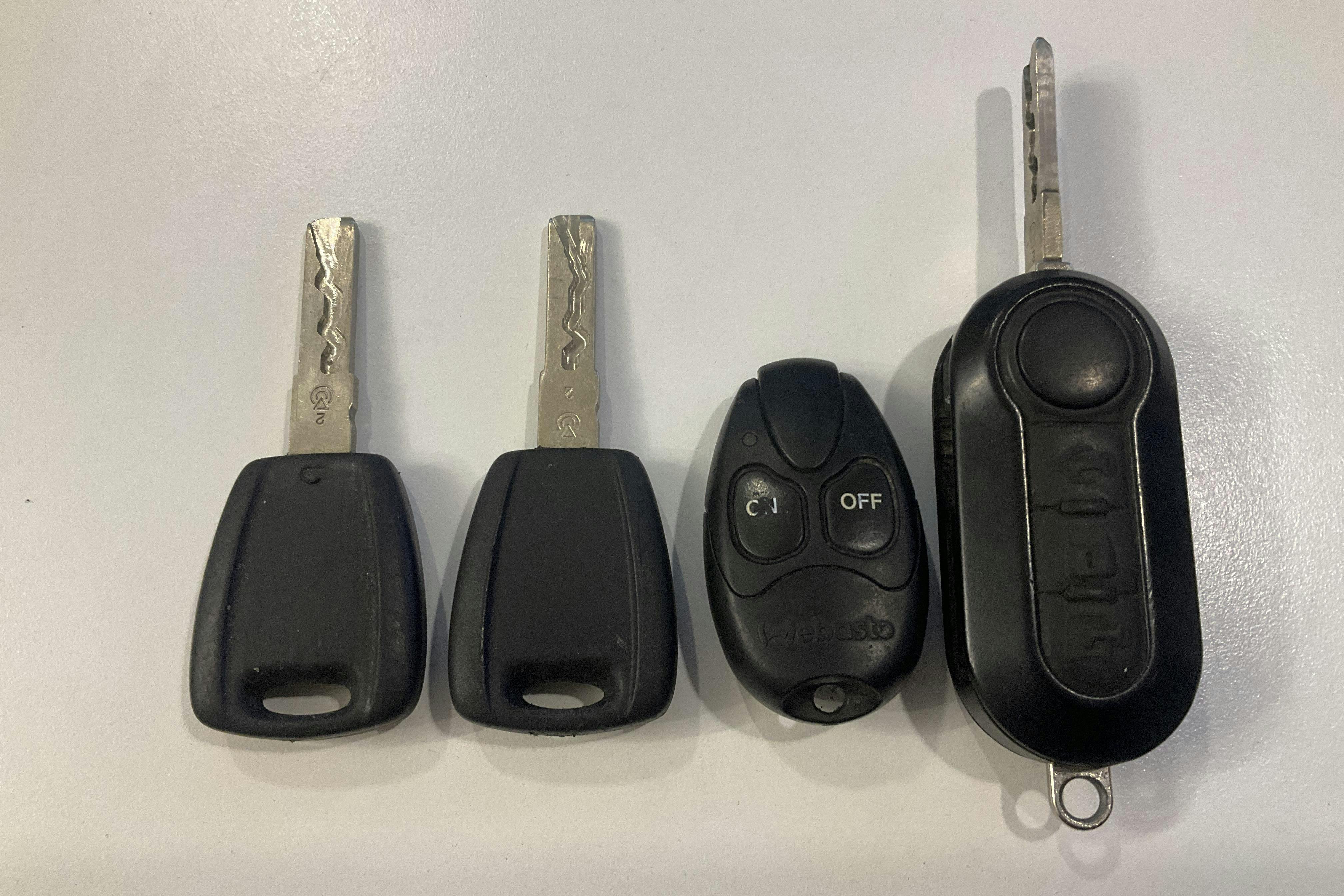 Presentationsfoto 12 av 12: Peugeot Boxer 2.2 HDI Skåp (130hk) - 10 267 mil - Manuell - vit - 2016