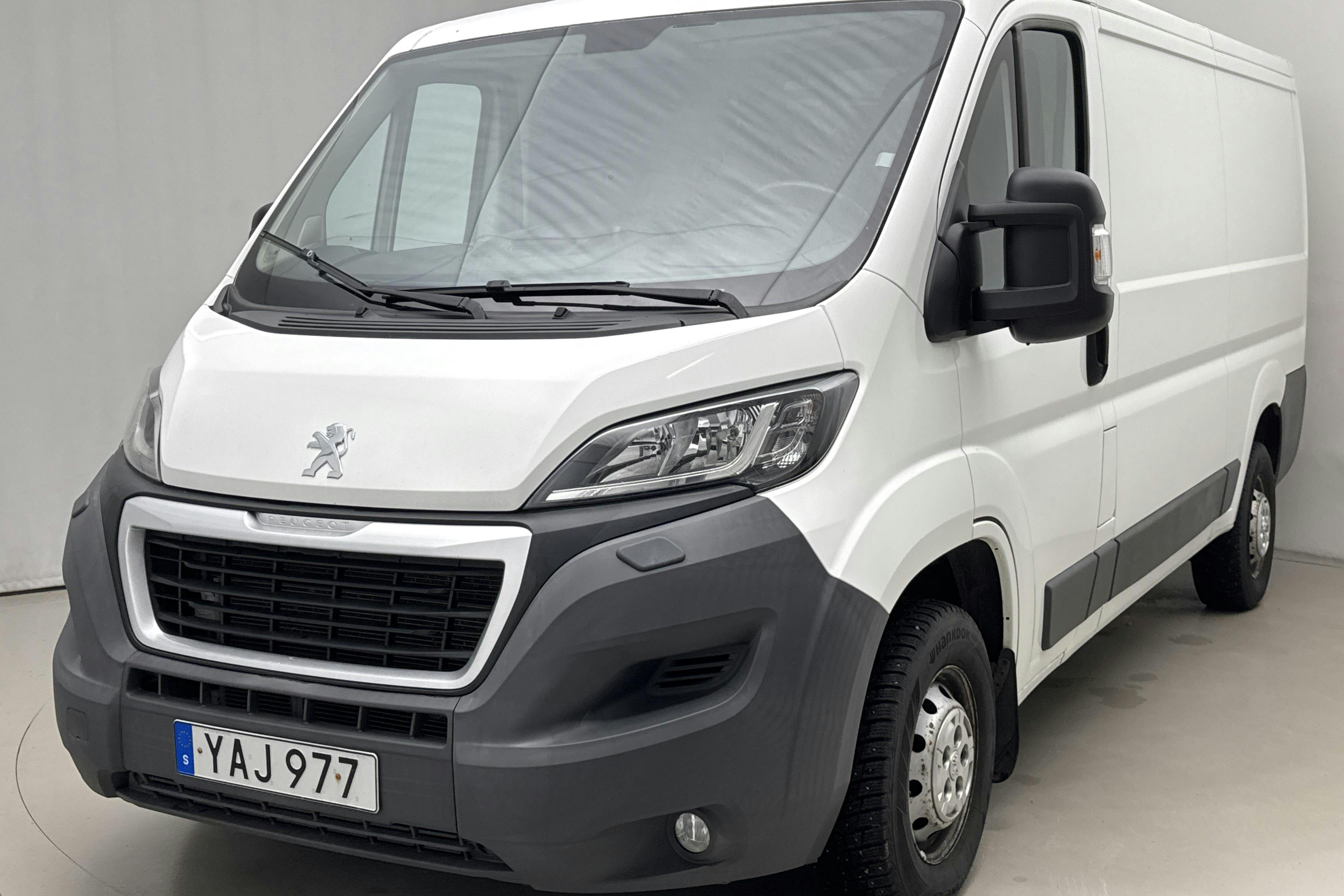Presentationsfoto 1 av 12: Peugeot Boxer 2.2 HDI Skåp (130hk) - 10 267 mil - Manuell - vit - 2016