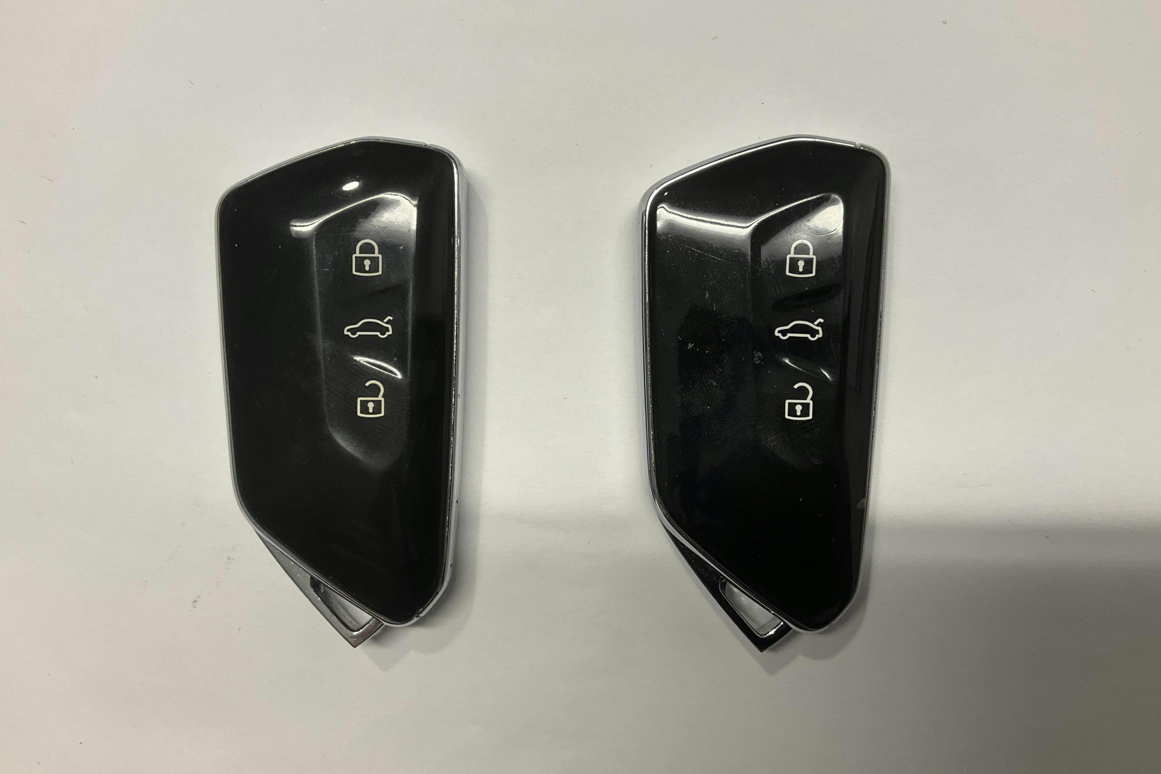 Presentation photo 17 of 17: VW ID.4 77kWh (204hk) - 37 490 km - Automatic - Dark Grey - 2022