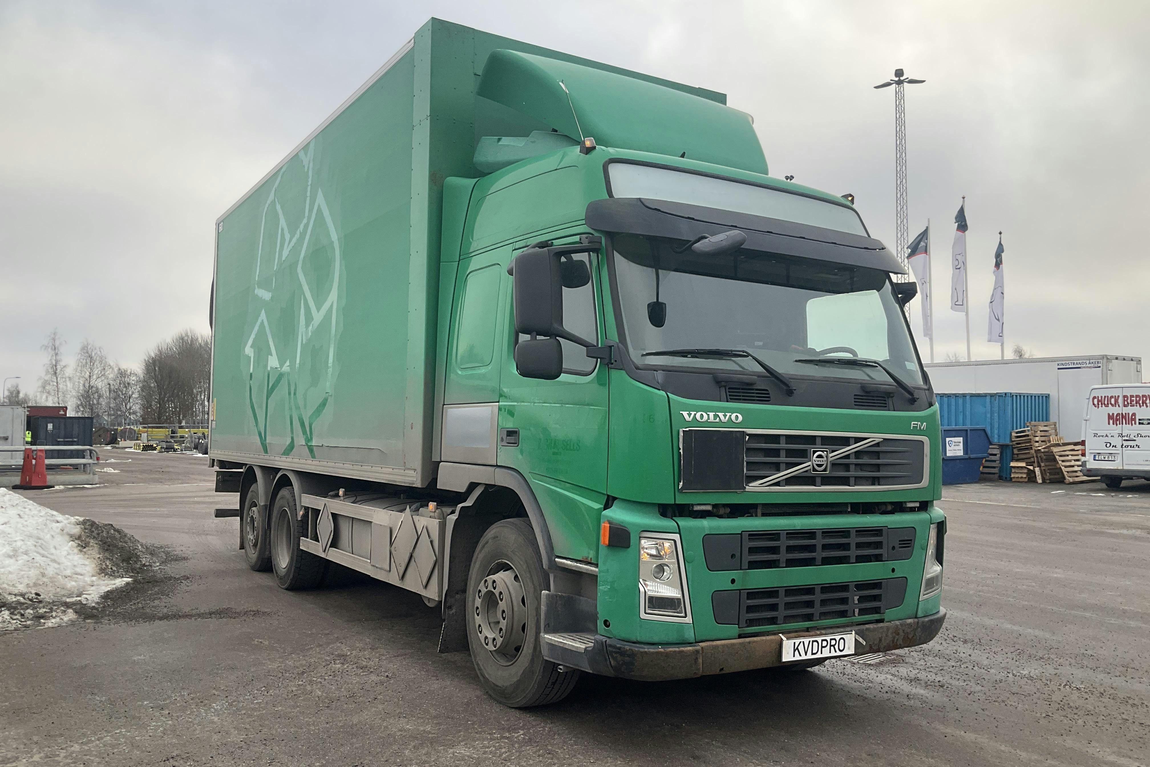 Presentationsfoto 2 av 39: VOLVO FM440 6*2 - 792 719 km - Automat - grön - 2009