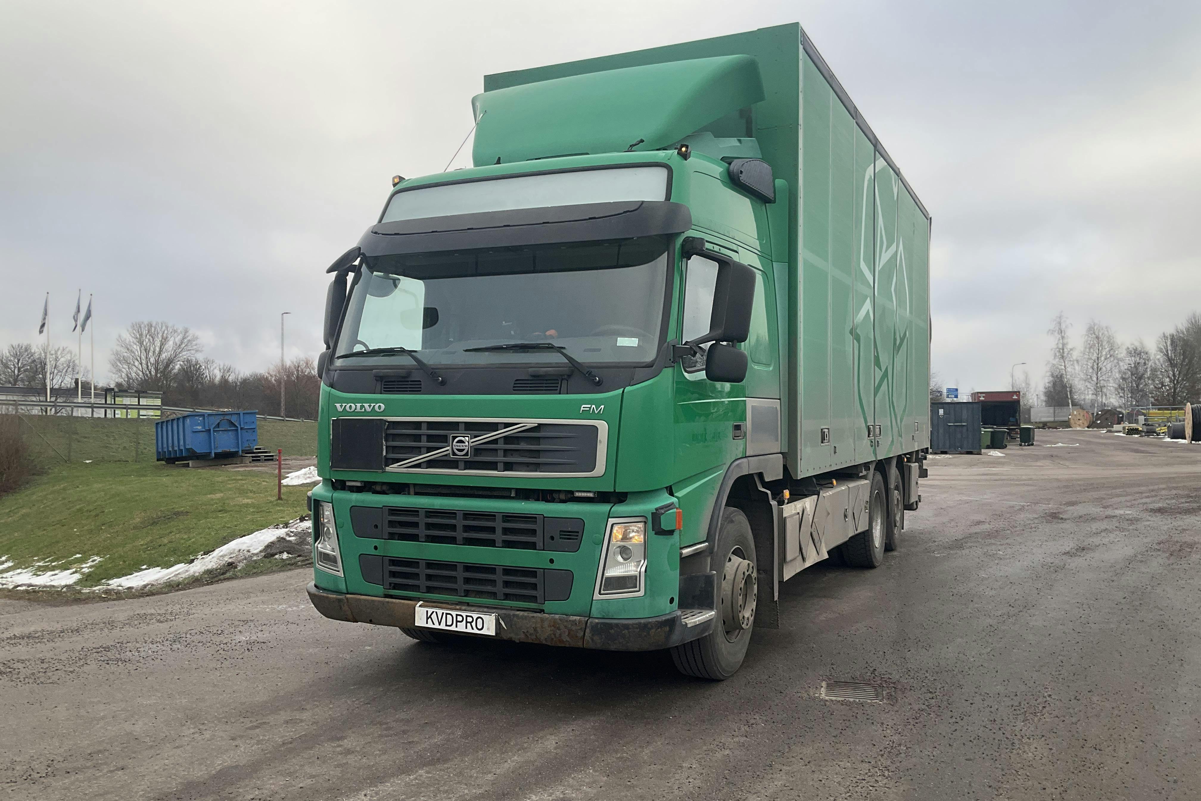 Presentationsfoto 1 av 39: VOLVO FM440 6*2 - 792 719 km - Automat - grön - 2009