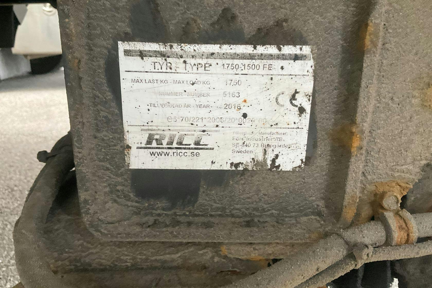 Zdjęcie prezentacyjne 21 z 21: MERCEDES ATEGO - 292 497 km - Automatyczna - biały - 2017