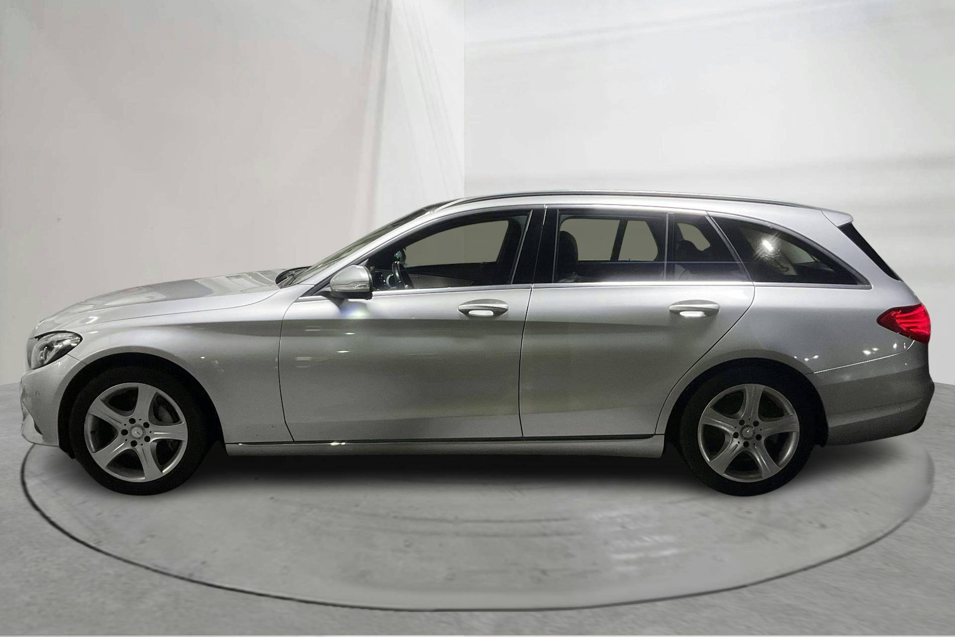 Presentation photo 2 of 15: Mercedes C 250 BlueTEC Kombi S205 (204hk) - 158 400 km - Automatic - silver - 2015