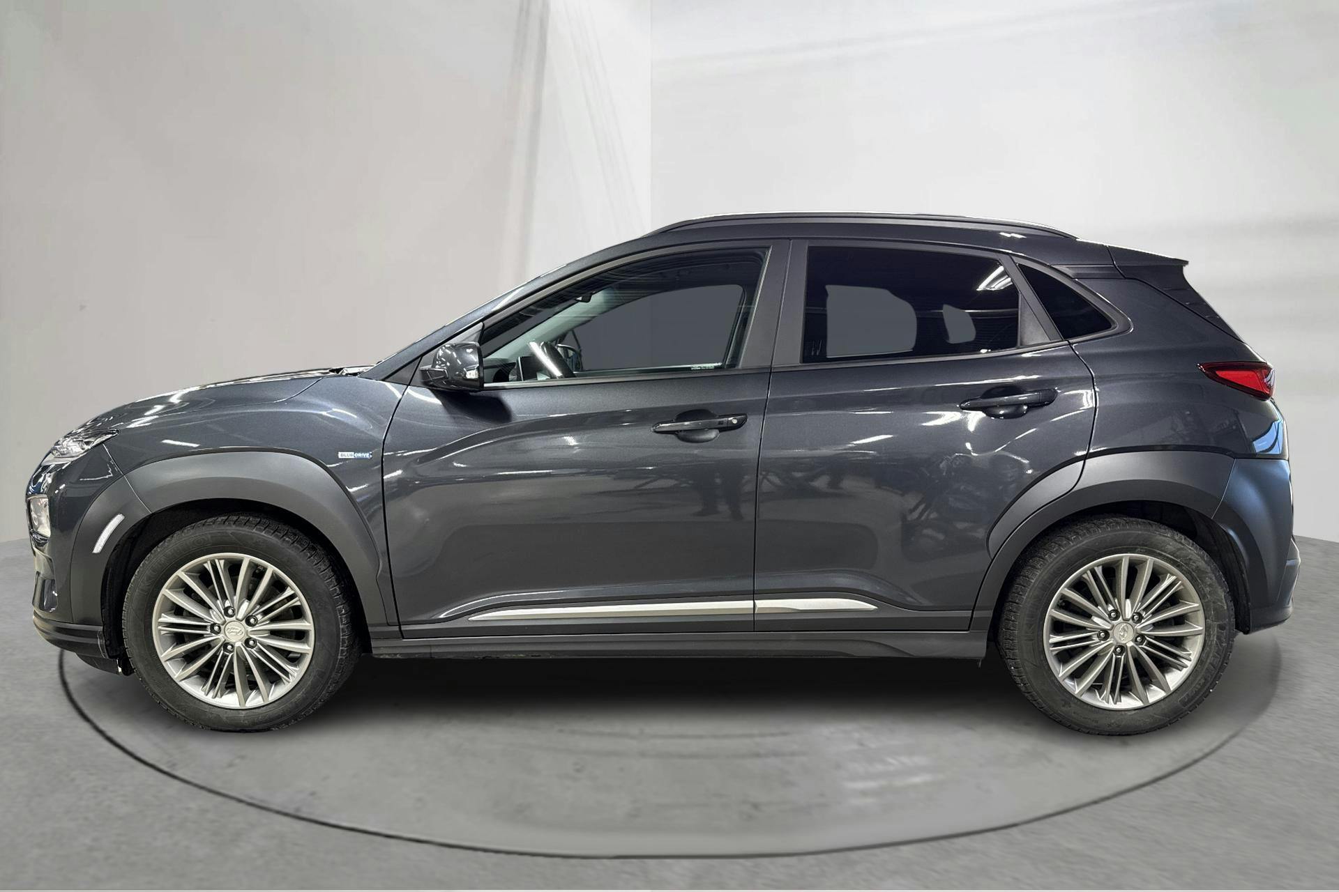 Esitlusfoto 2 aadressil 17: Hyundai Kona Electric Long Range 64kWh (204hk) - 129 590 km - Automaatne - hall - 2020