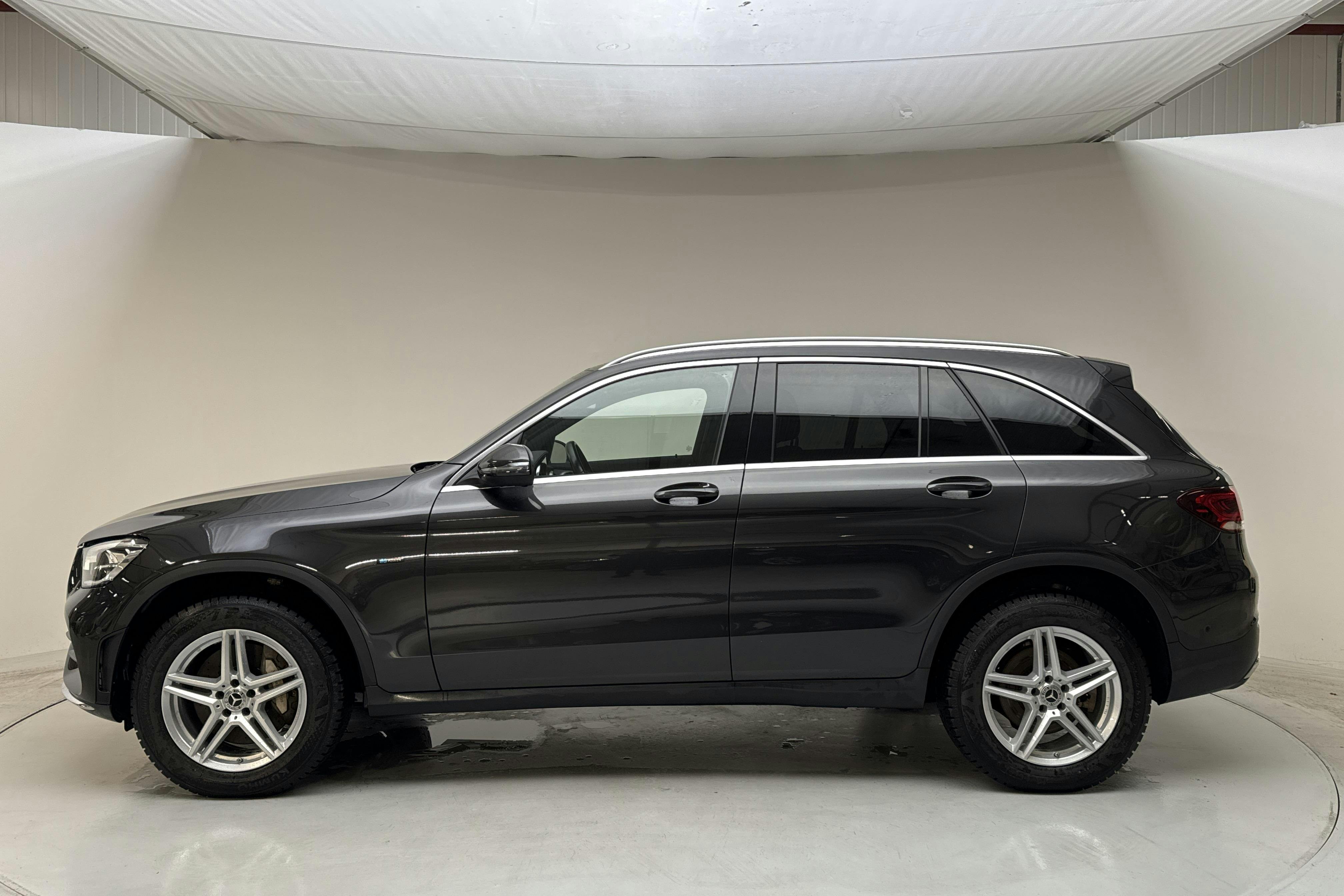 Esittelykuva 2 osoitteesta 18: Mercedes GLC 300 de 4MATIC X253 (316hk) - 79 870 km - Automaattinen - harmaa - 2021