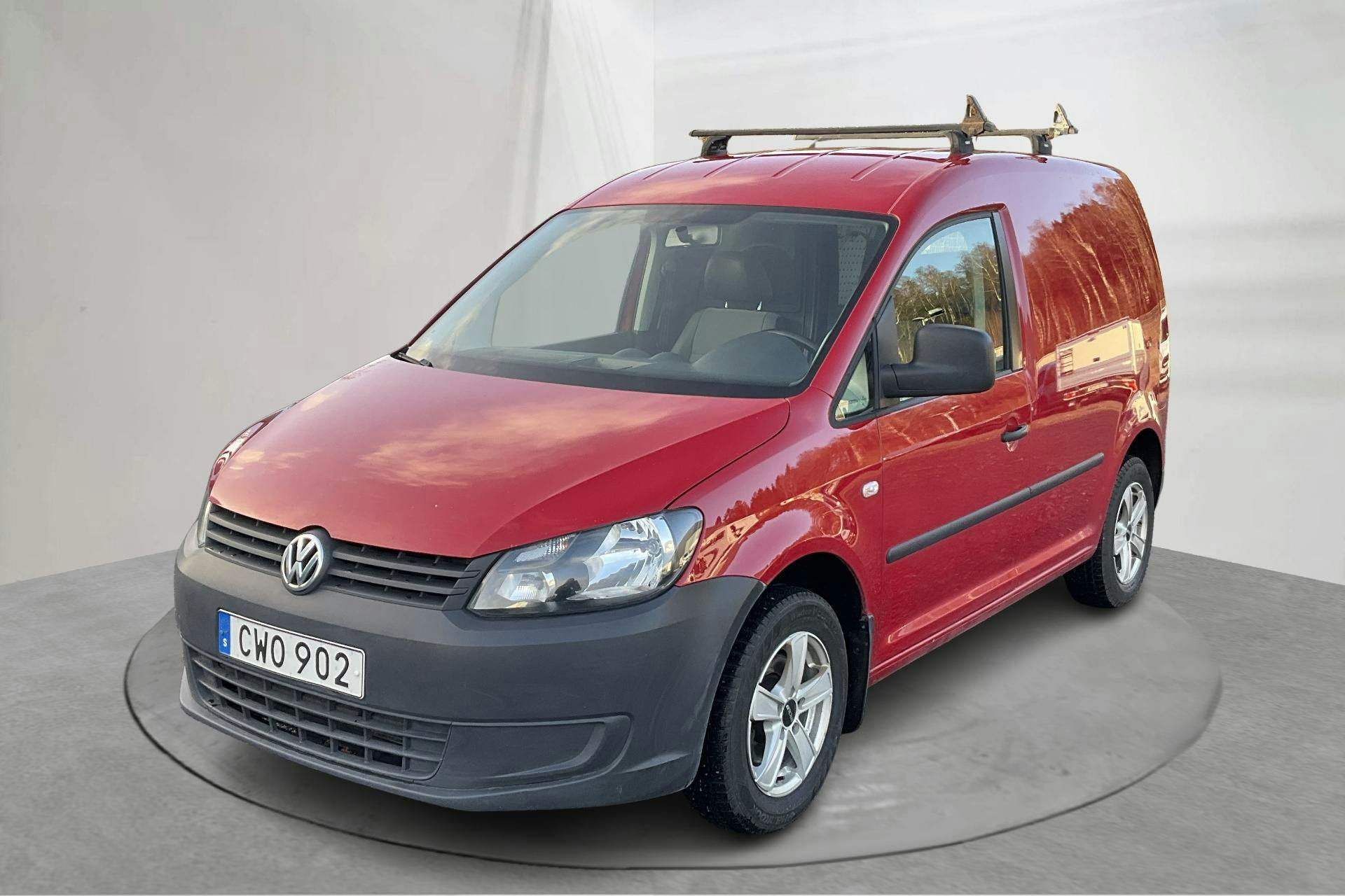 Presentationsfoto 1 av 14: VW Caddy 1.2 TSI Skåp (85hk) - 14 764 mil - Manuell - röd - 2015