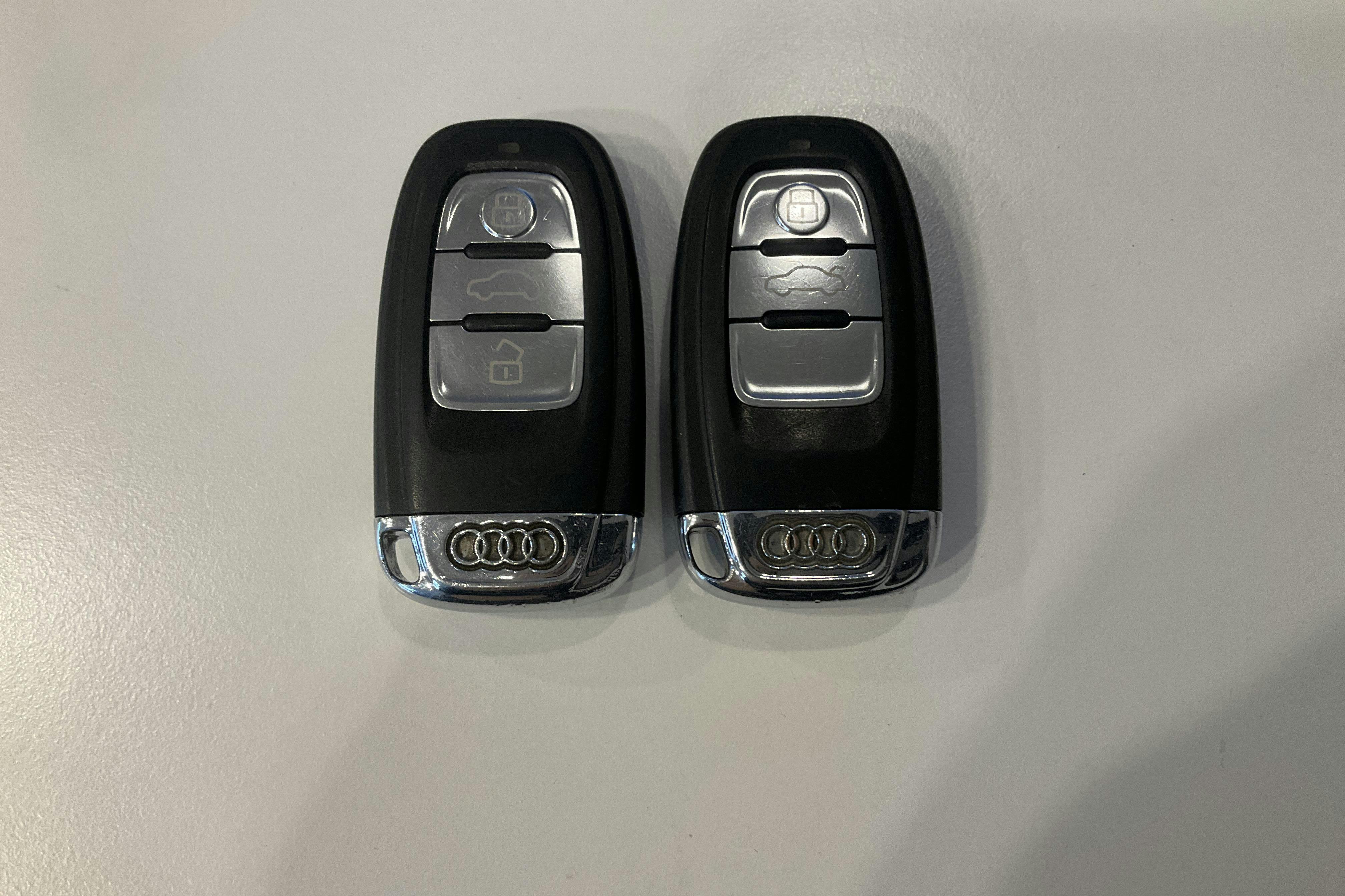 Presentationsfoto 17 av 17: Audi Q5 2.0 TDI quattro (143hk) - 29 971 mil - Manuell - brun - 2012