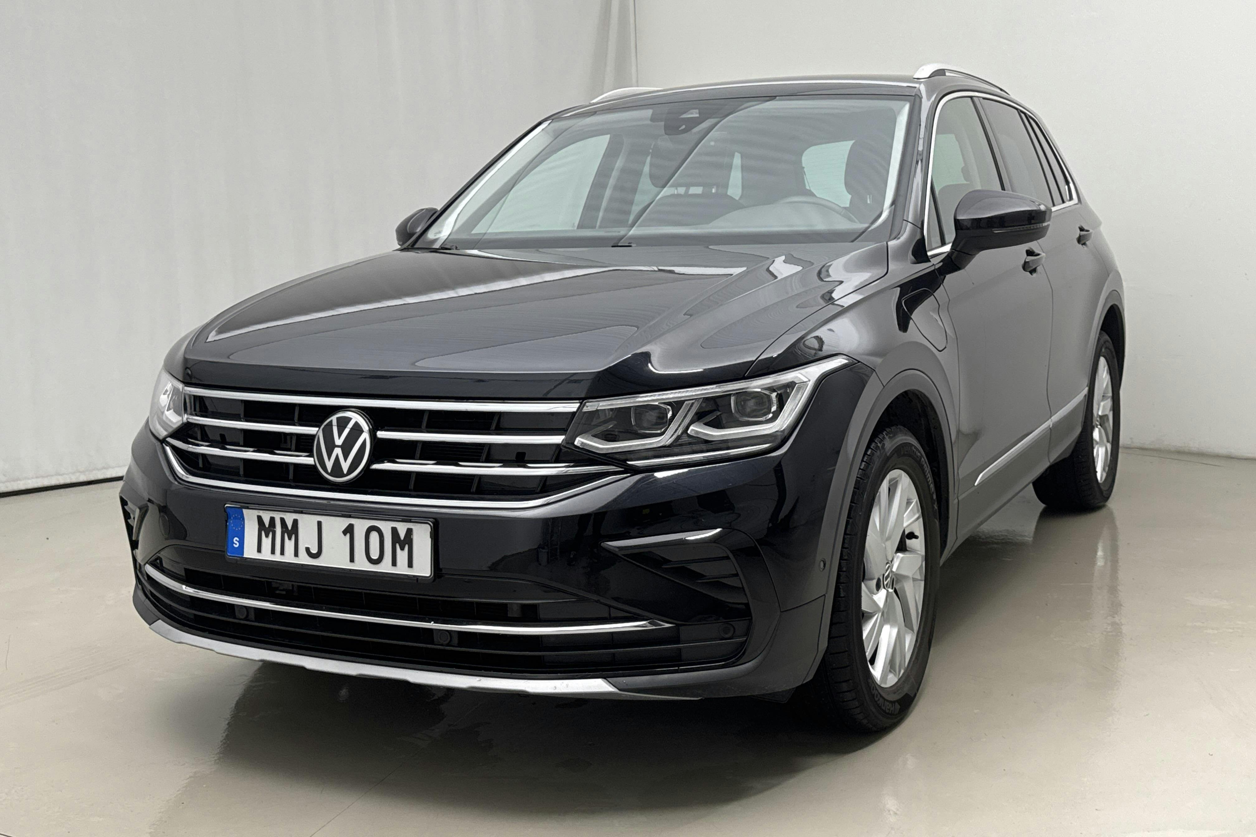 Esittelykuva 1 osoitteesta 18: VW Tiguan 1.4 TSI eHybrid (245hk) - 45 280 km - Automaattinen - musta - 2022