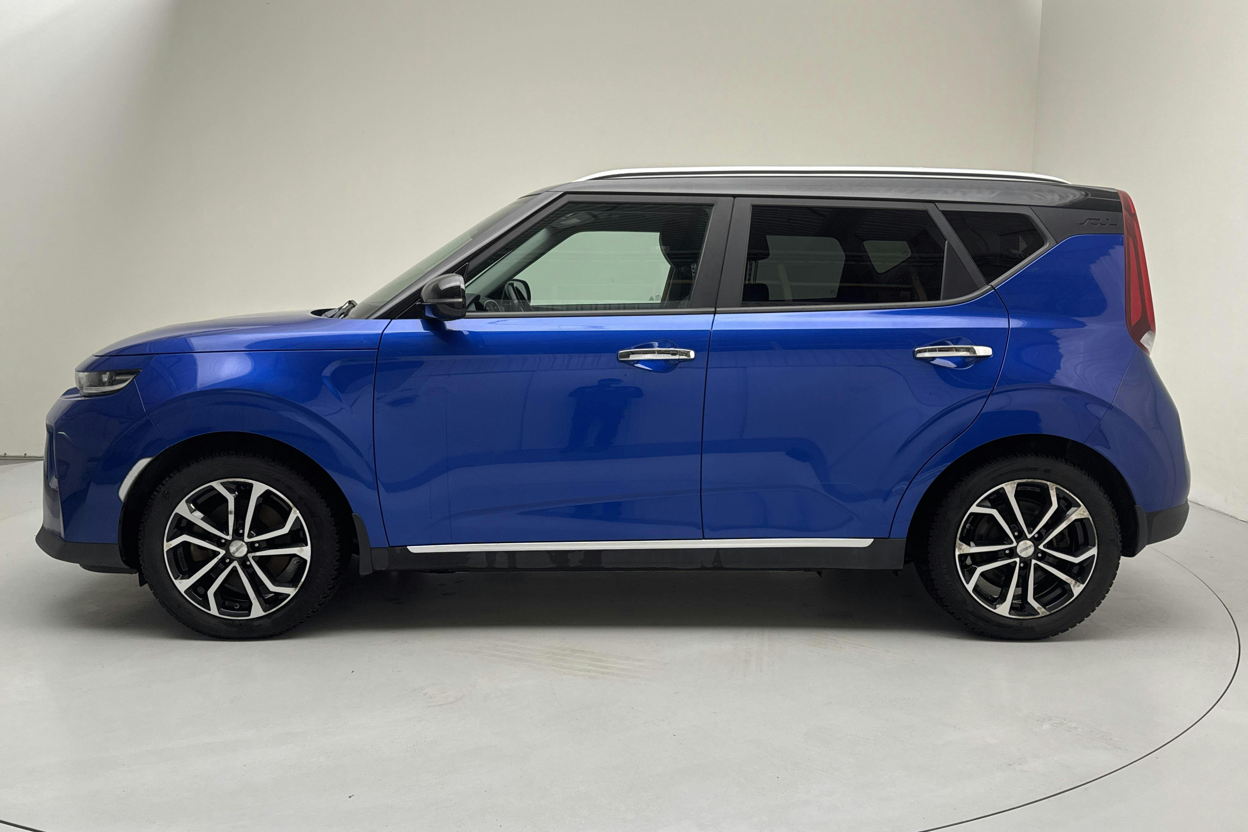 Esitlusfoto 2 aadressil 19: KIA e-Soul Long Range 64kWh (204hk) - 119 880 km - Automaatne - sinine - 2020