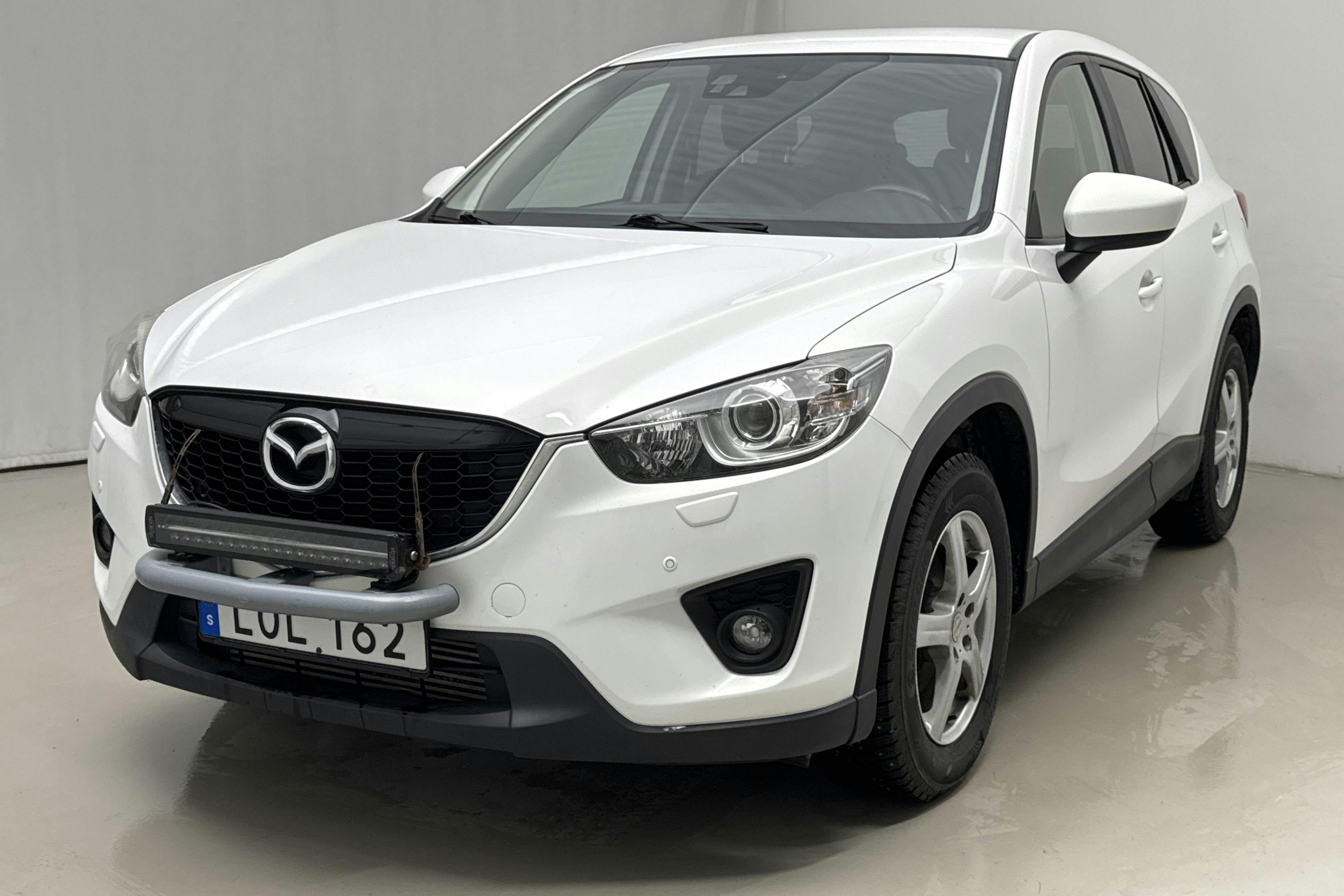 Presentationsfoto 1 av 15: Mazda CX-5 2.2 DE AWD (175hk) - 21 067 mil - Automat - vit - 2014