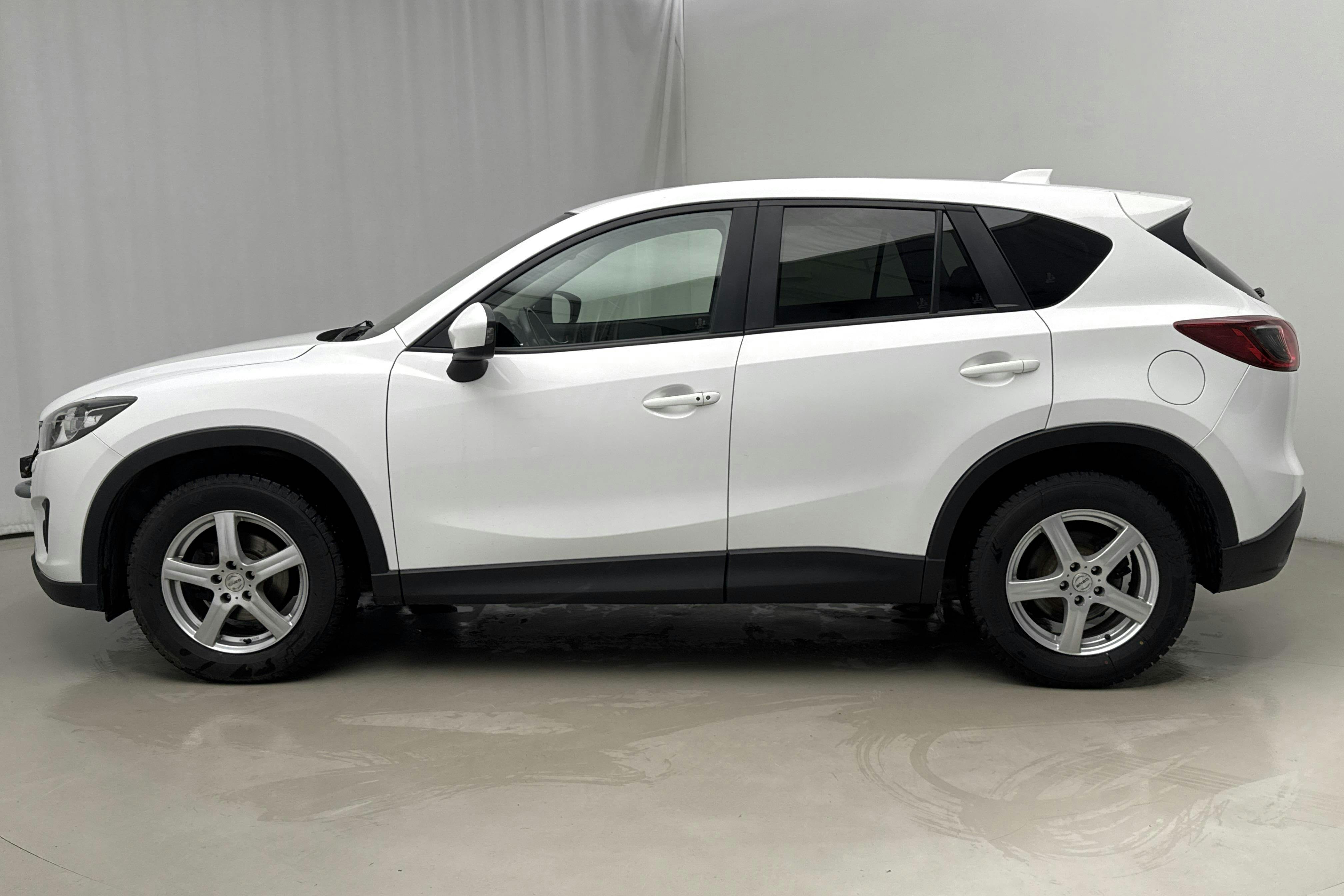 Presentationsfoto 2 av 15: Mazda CX-5 2.2 DE AWD (175hk) - 21 067 mil - Automat - vit - 2014