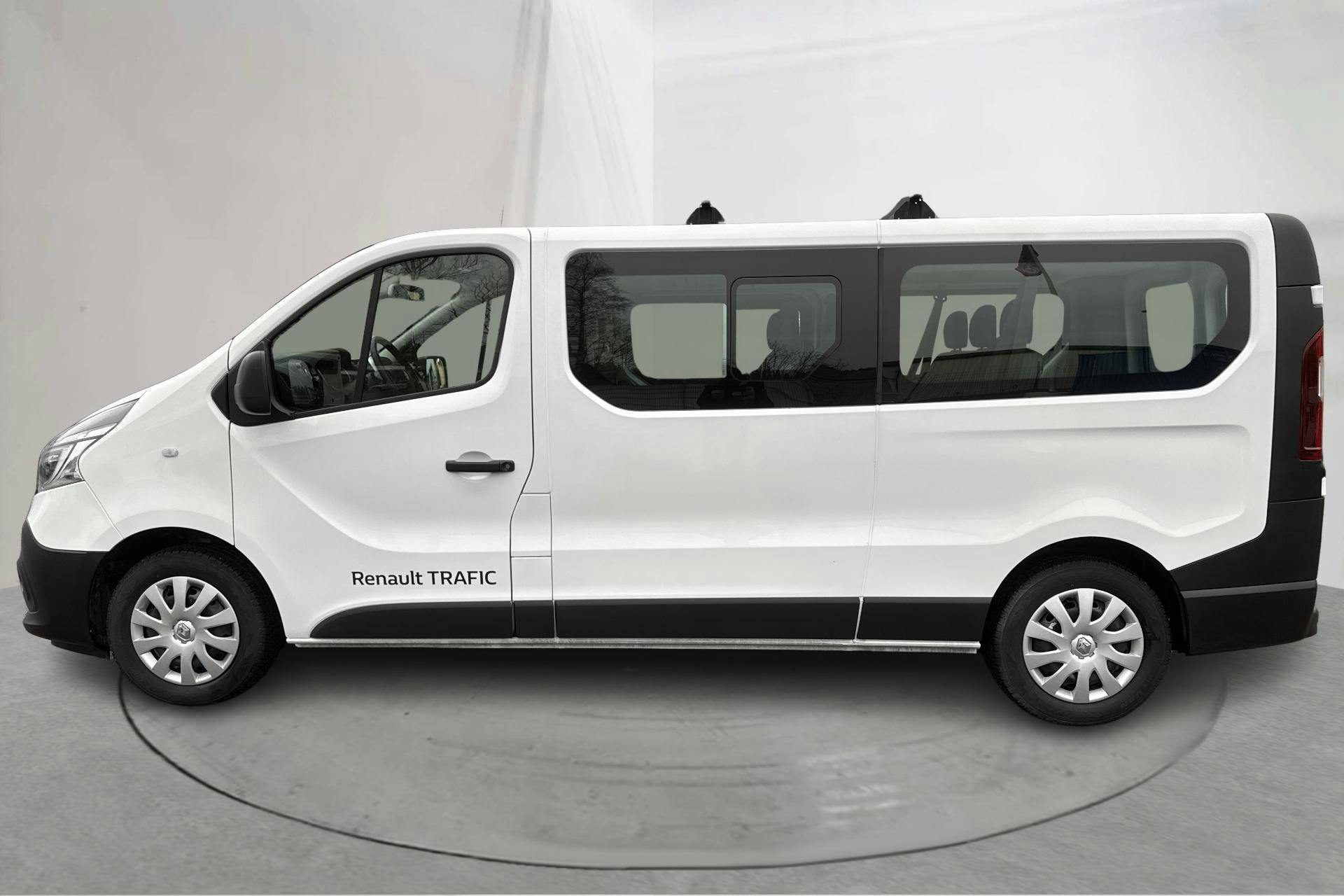 Esittelykuva 2 osoitteesta 17: Renault Trafic Grand Kombi 2.0 dCi (145hk) - 70 160 km - Automaattinen - valkoinen - 2021